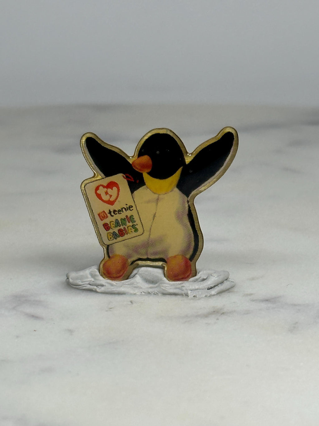 Beanie Babies Penguin Pin: Glossy Finish - 1990s Collectible Accessory