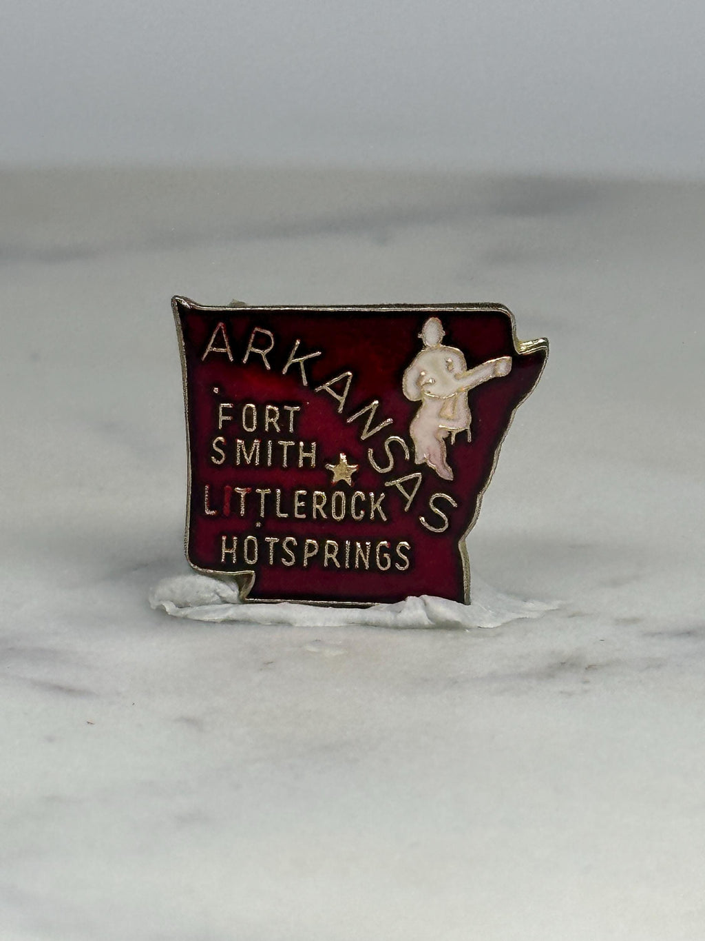 Arkansas State Souvenir Pin: Red Enamel Map - Vintage Travel Accessory