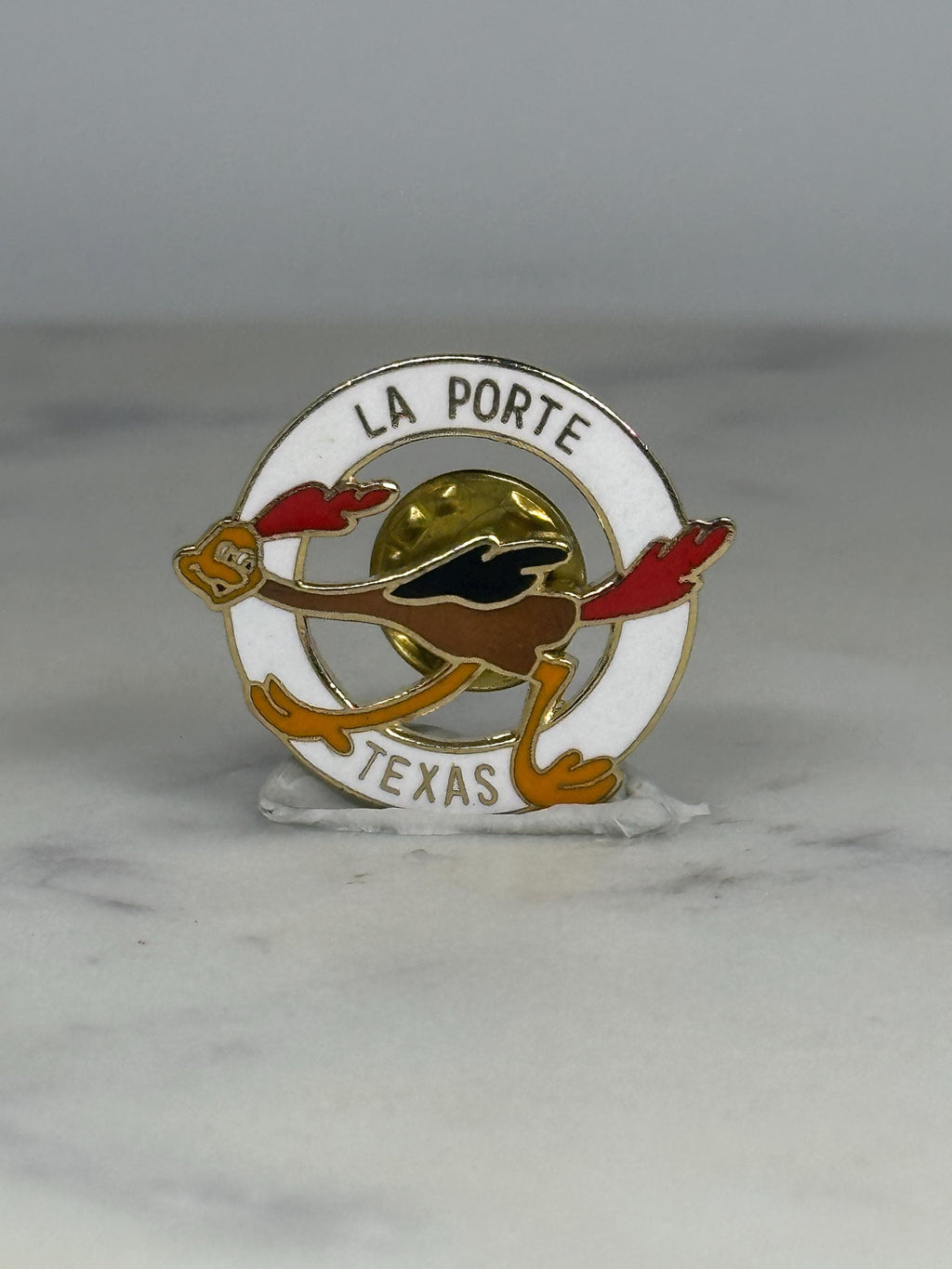 La Porte Texas Roadrunner Pin: Enamel Gold Tone - Vintage Souvenir Accessory