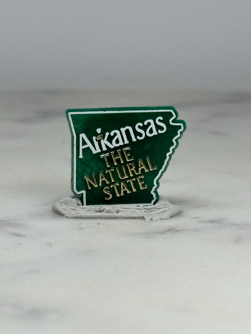 Arkansas State Souvenir Pin: Green Enamel Outline - Vintage Travel Accessory