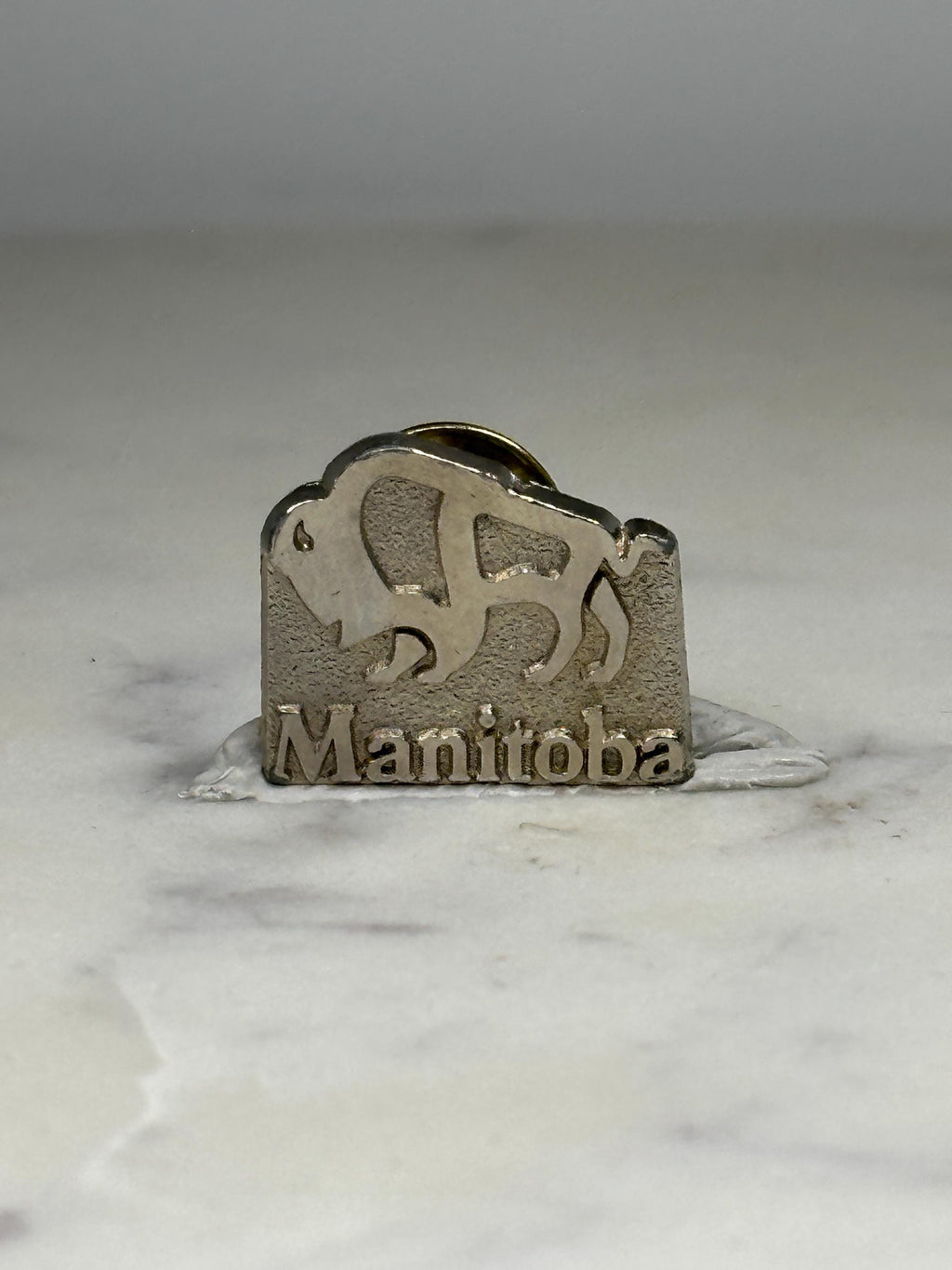 Manitoba Buffalo Pin: Brushed Silver Finish - Vintage Travel Accessory