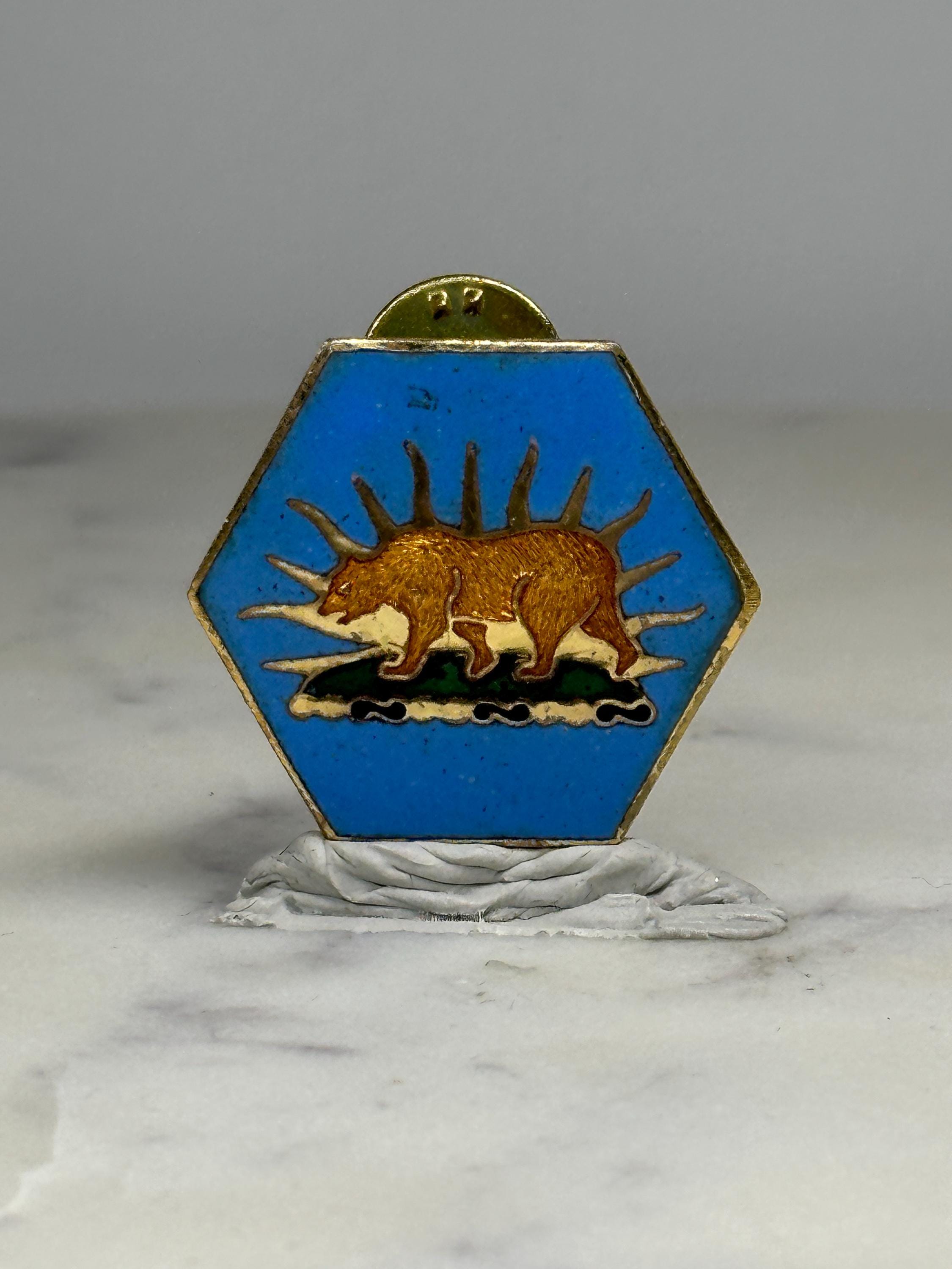 California National Gaurd Army Bear Pin: Blue Enamel - Vintage DI Crest