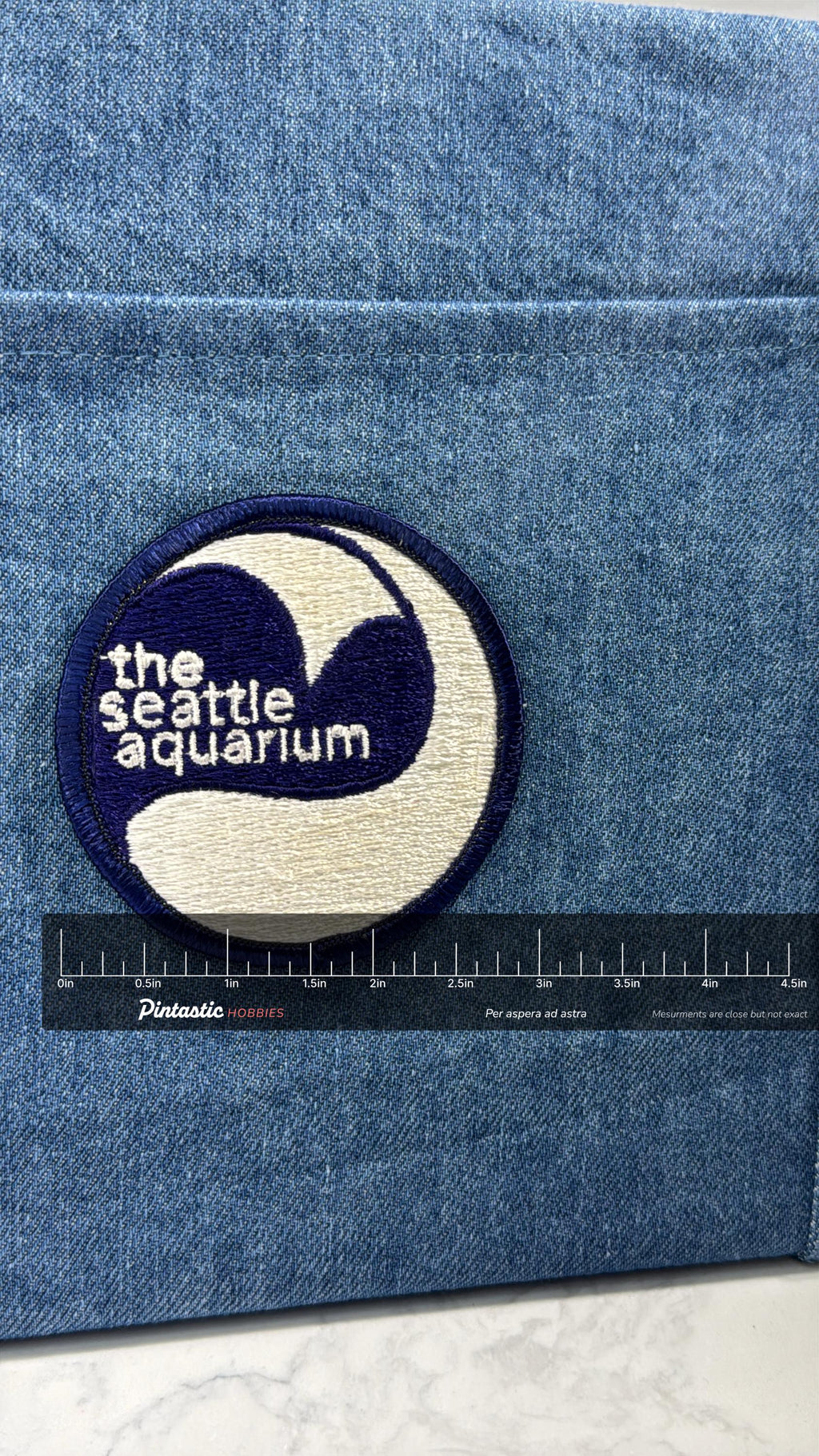 Seattle Aquarium Collectable Patch: Sew-On Navy/White - Retro Travel Accessory with ruler overlay for size reference