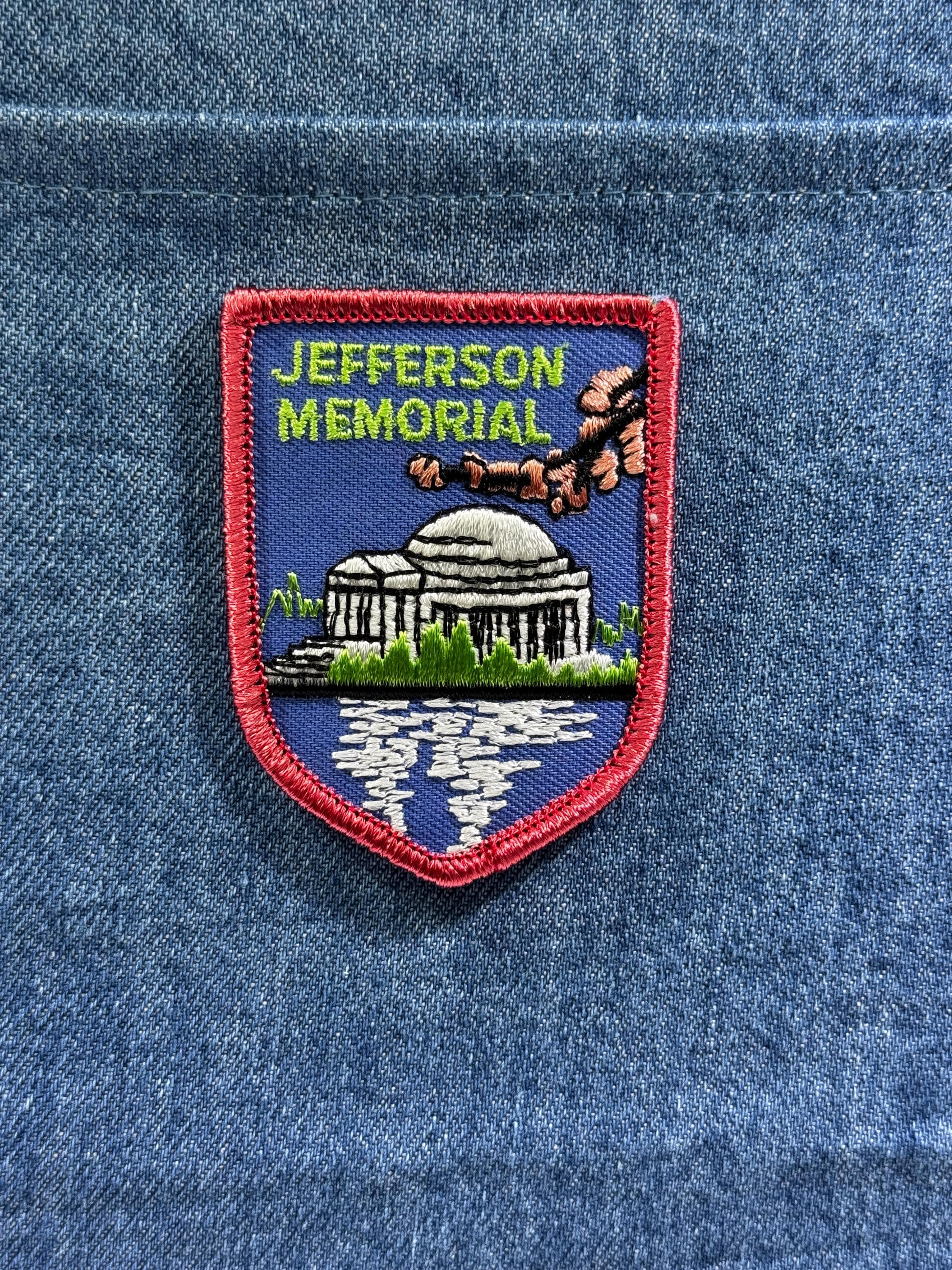 Jefferson Memorial Collectable Patch: Iron-On Red Border - Travel Souvenir