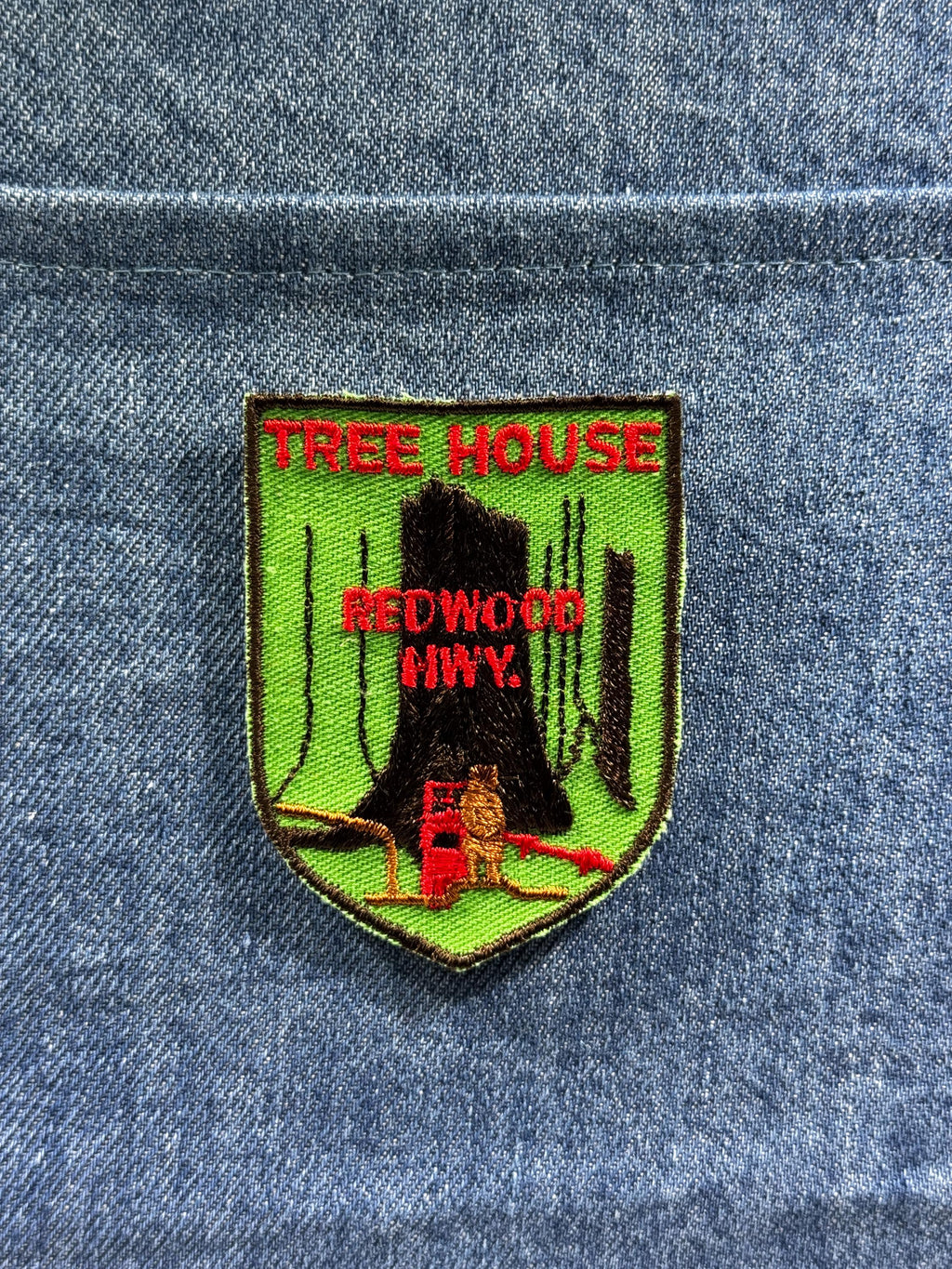 Tree House Redwood Hwy Collectable Patch: Sew-On Green Shield - Vintage Travel Accessory