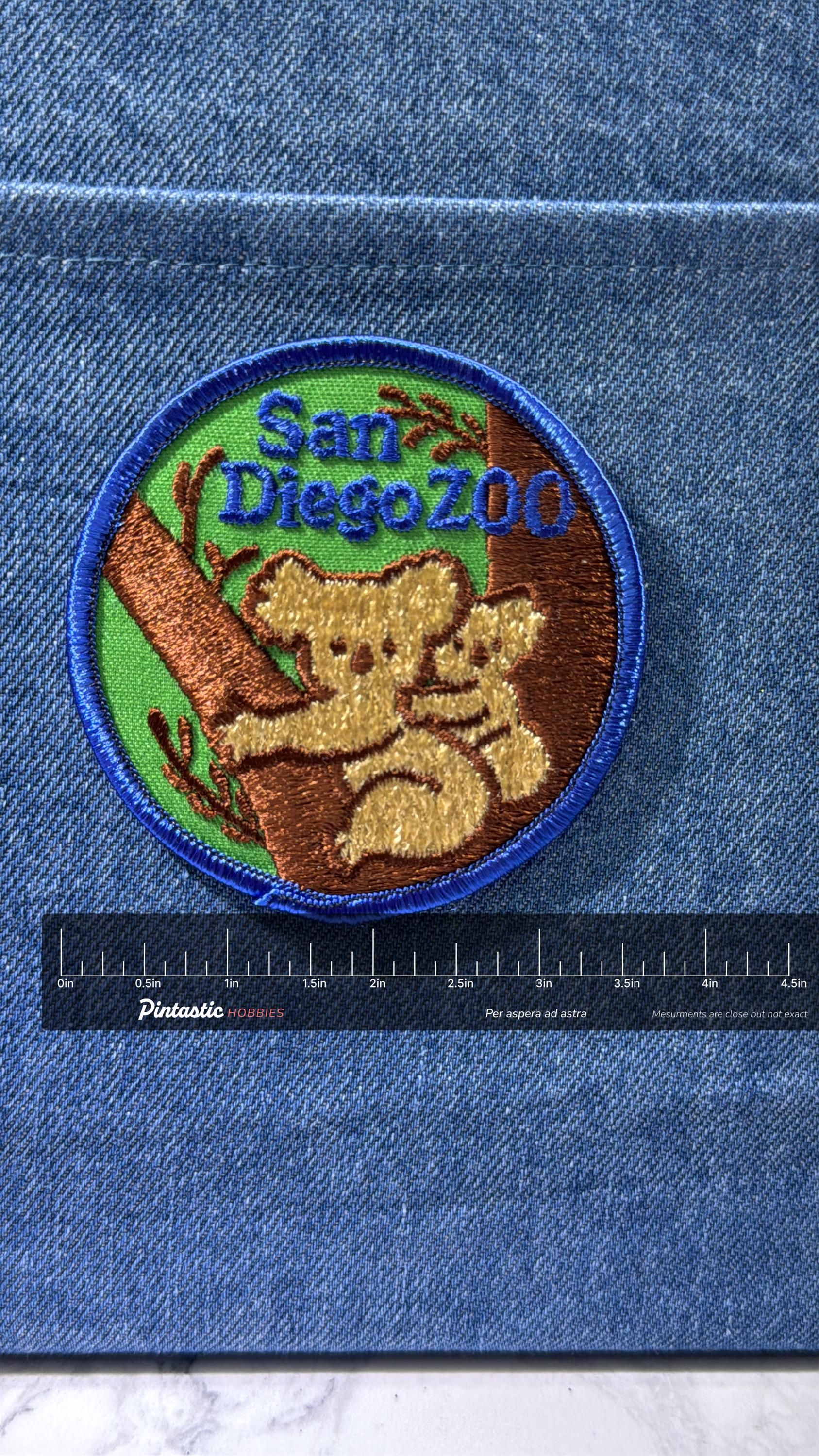 San Diego Zoo Collectable Patch: Iron-On Round Colorful - Vintage Animal Accessory with ruler overlay for size reference