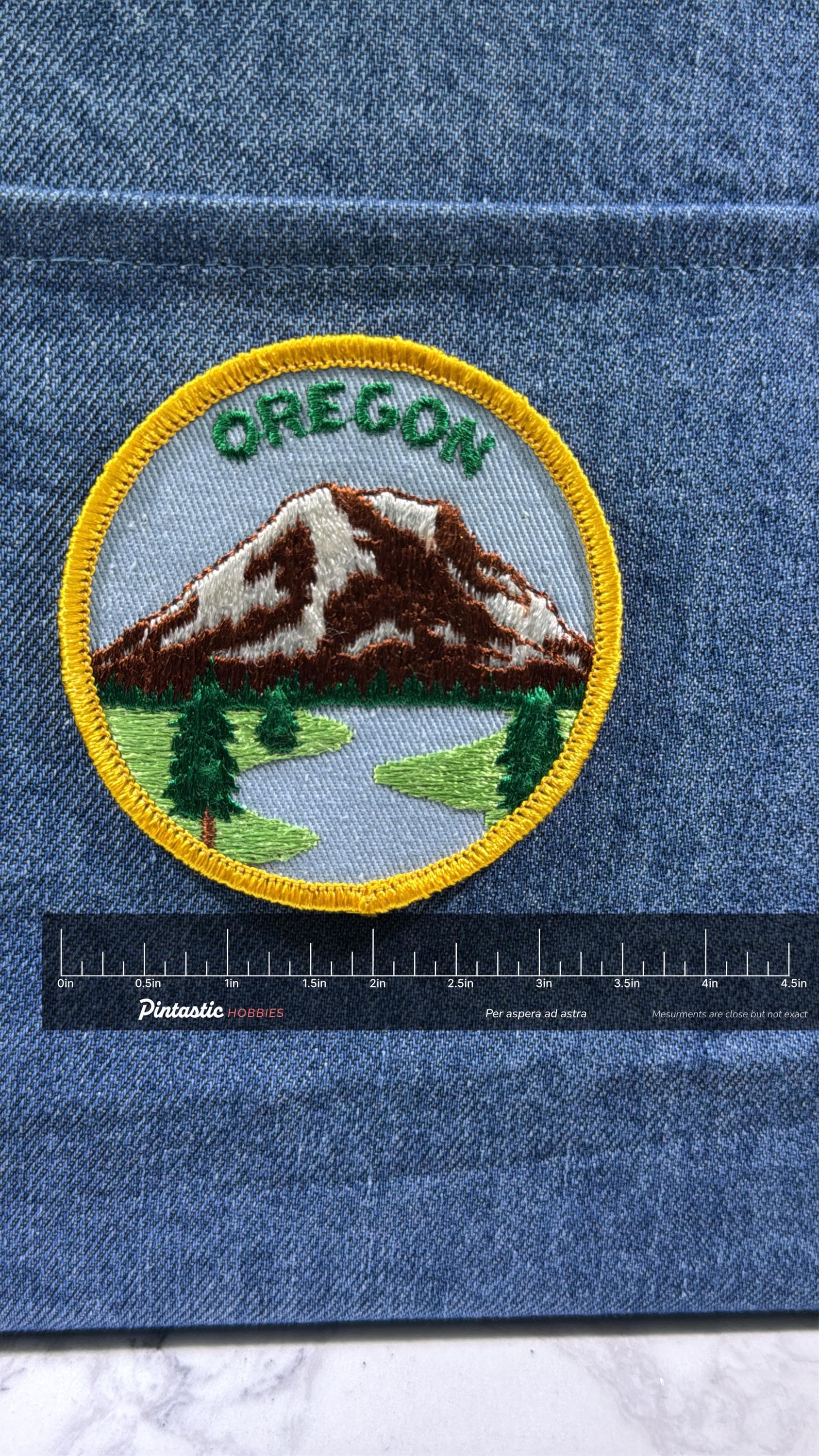 Oregon Collectable Patch: Iron-On Round Landscape - Vintage Travel Accessory with ruler overlay for size reference