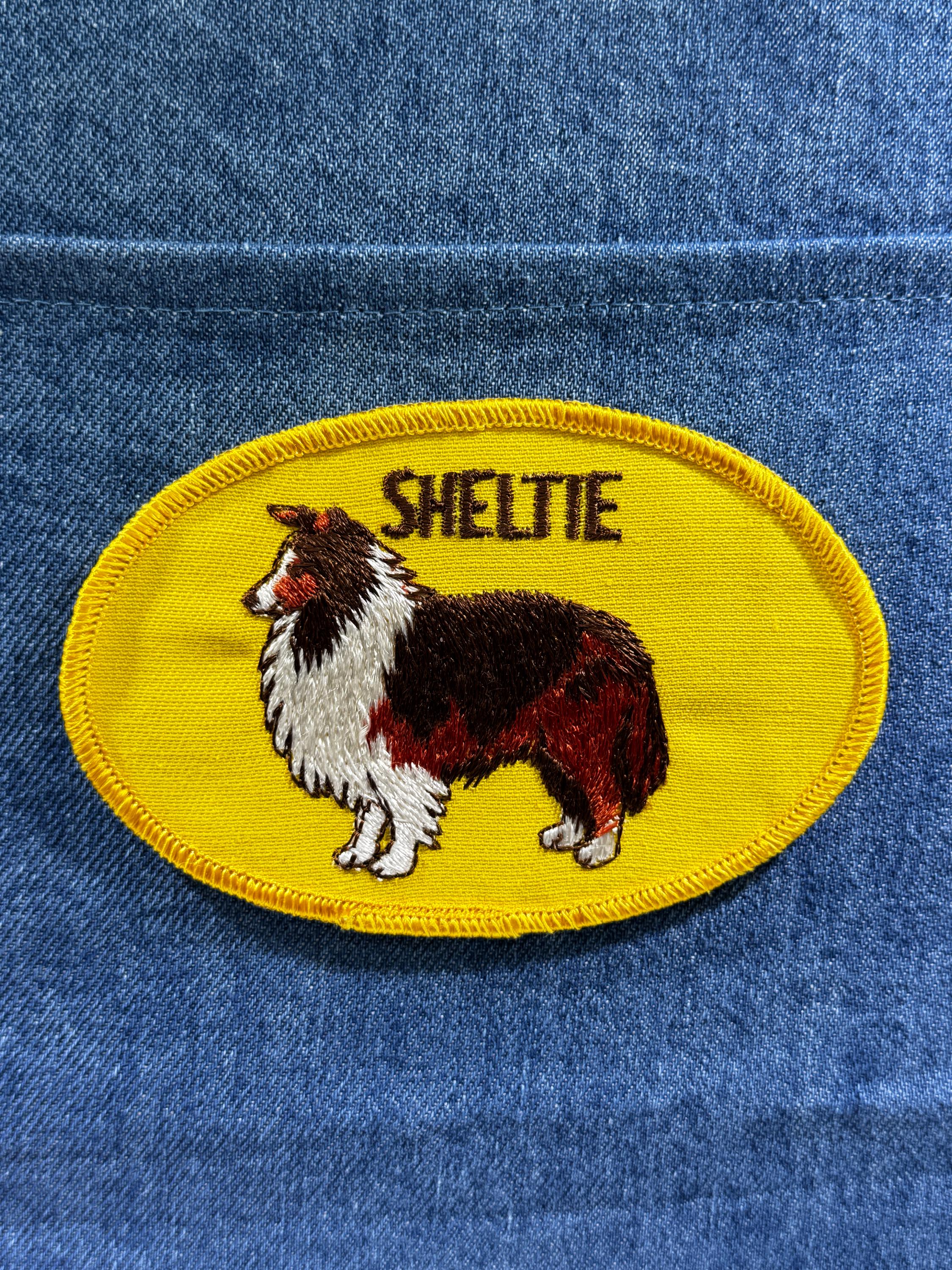 Sheltie Dog Patch: Sew-On Yellow Oval - Dog Breed Accessory