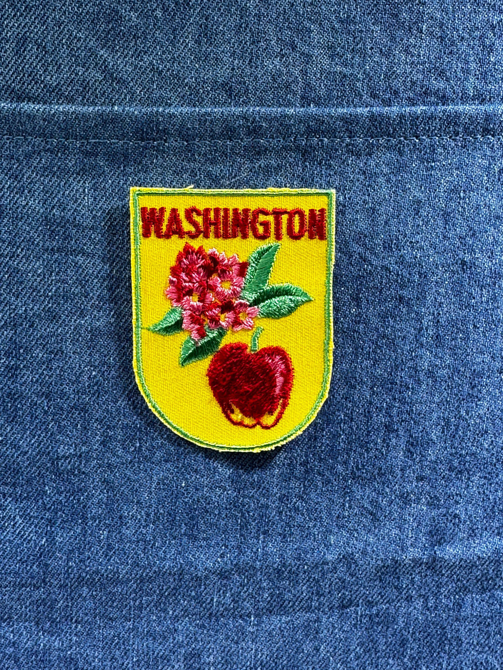 Washington Collectable Patch: Sew-On Yellow Shield - Vintage Travel Accessory