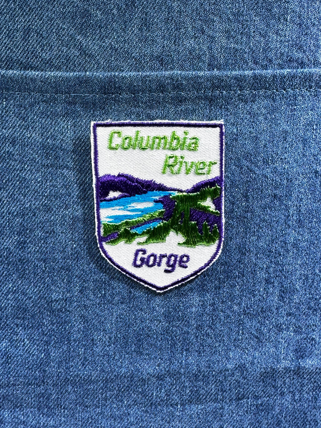Columbia River Gorge Collectable Patch: Sew-On Multicolor Shield - Travel Accessory