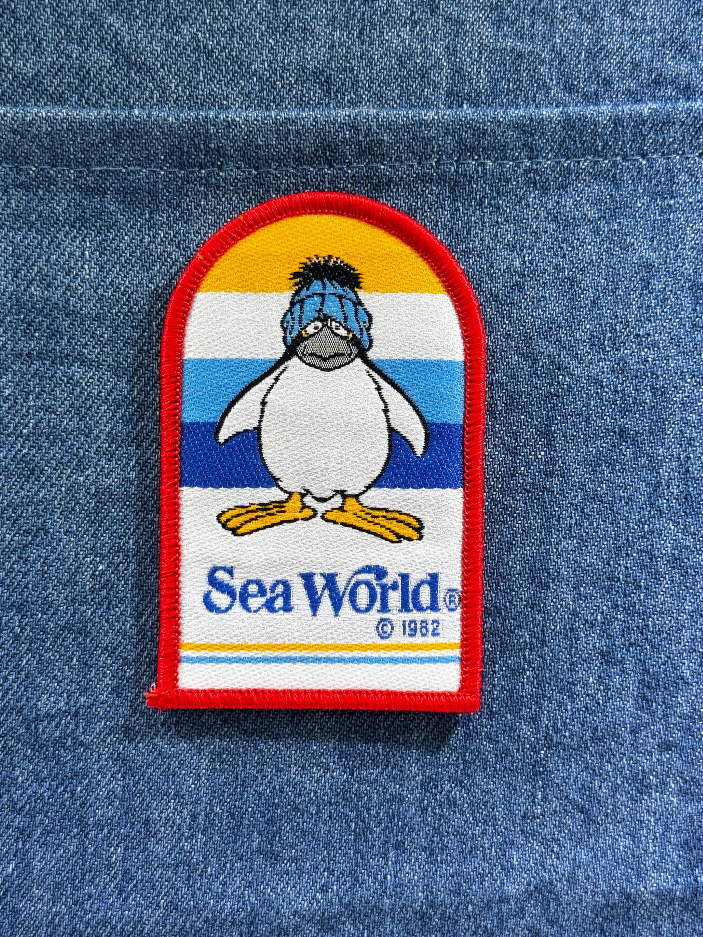 SeaWorld Collectable Patch: Sew-On Bold Color - 1982 Theme Accessory