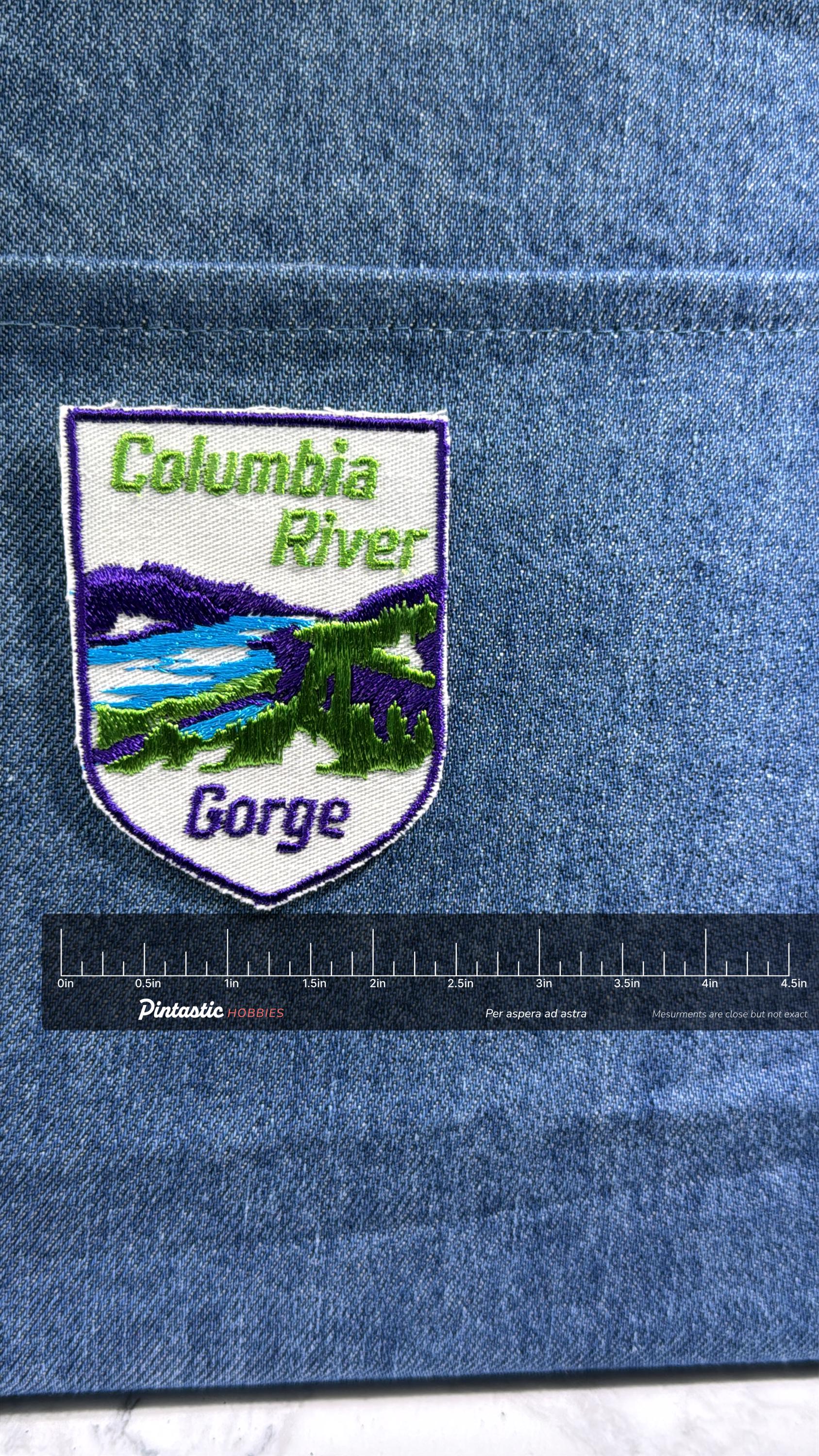 Columbia River Gorge Collectable Patch: Sew-On Multicolor Shield - Travel Accessory with ruler overlay for size reference
