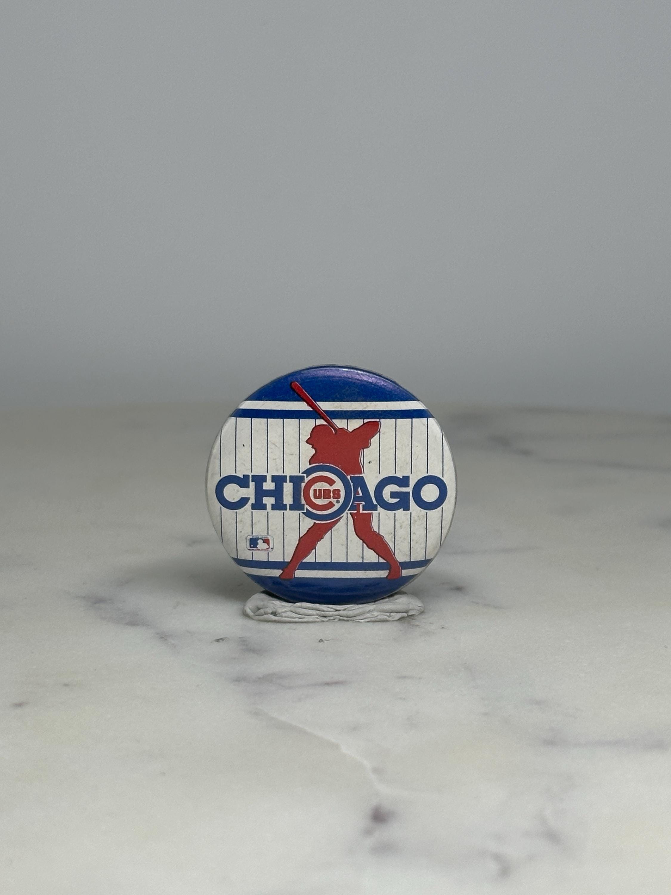 Chicago Cubs Baseball Pin: Red Silhouette Design - Vintage Sports Accessory