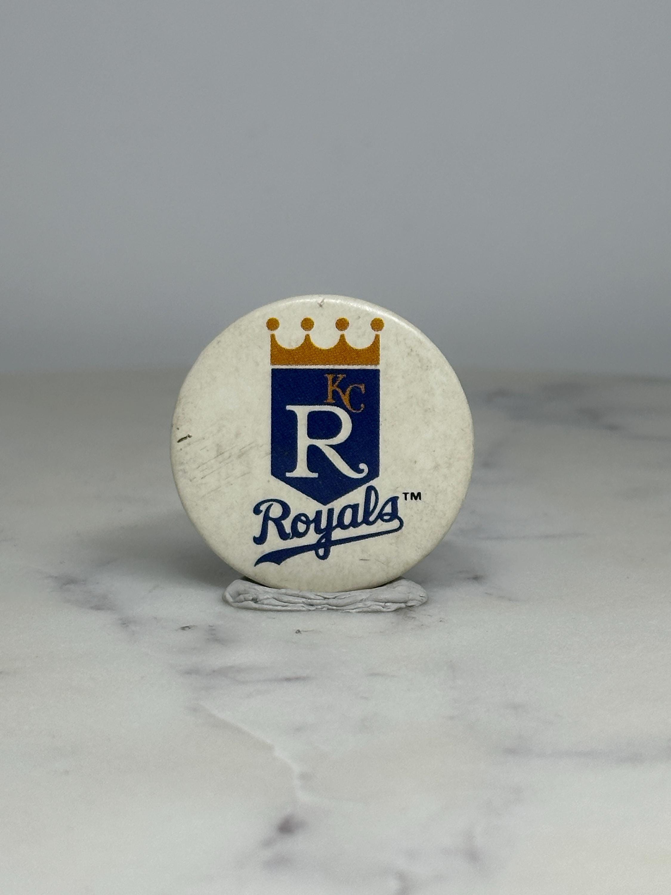 Kansas City Royals Button Pin: White & Blue - Vintage Sports Accessory