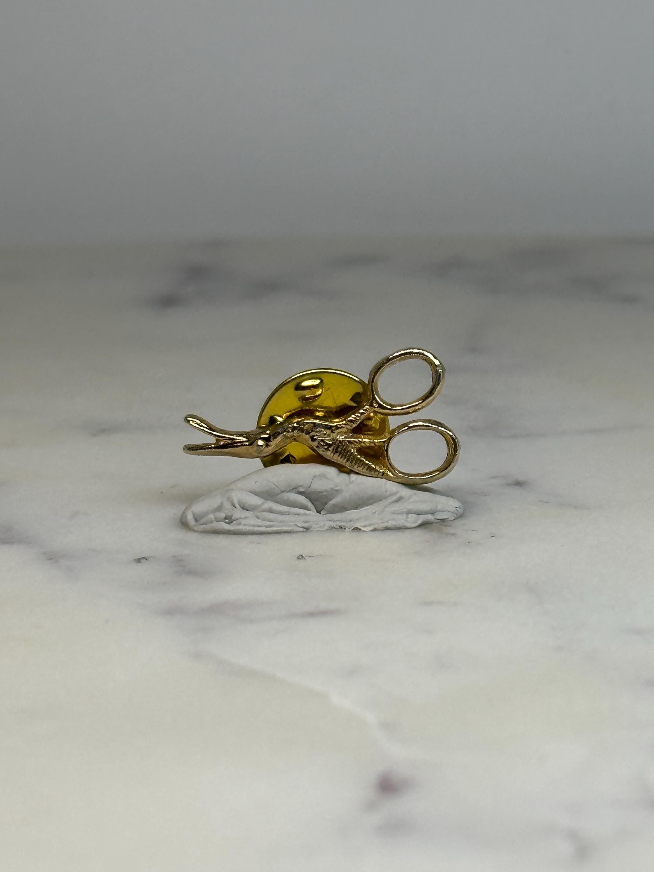 Stork Scissors Lapel Pin: Gold Tone Finish - Vintage Style Accessory