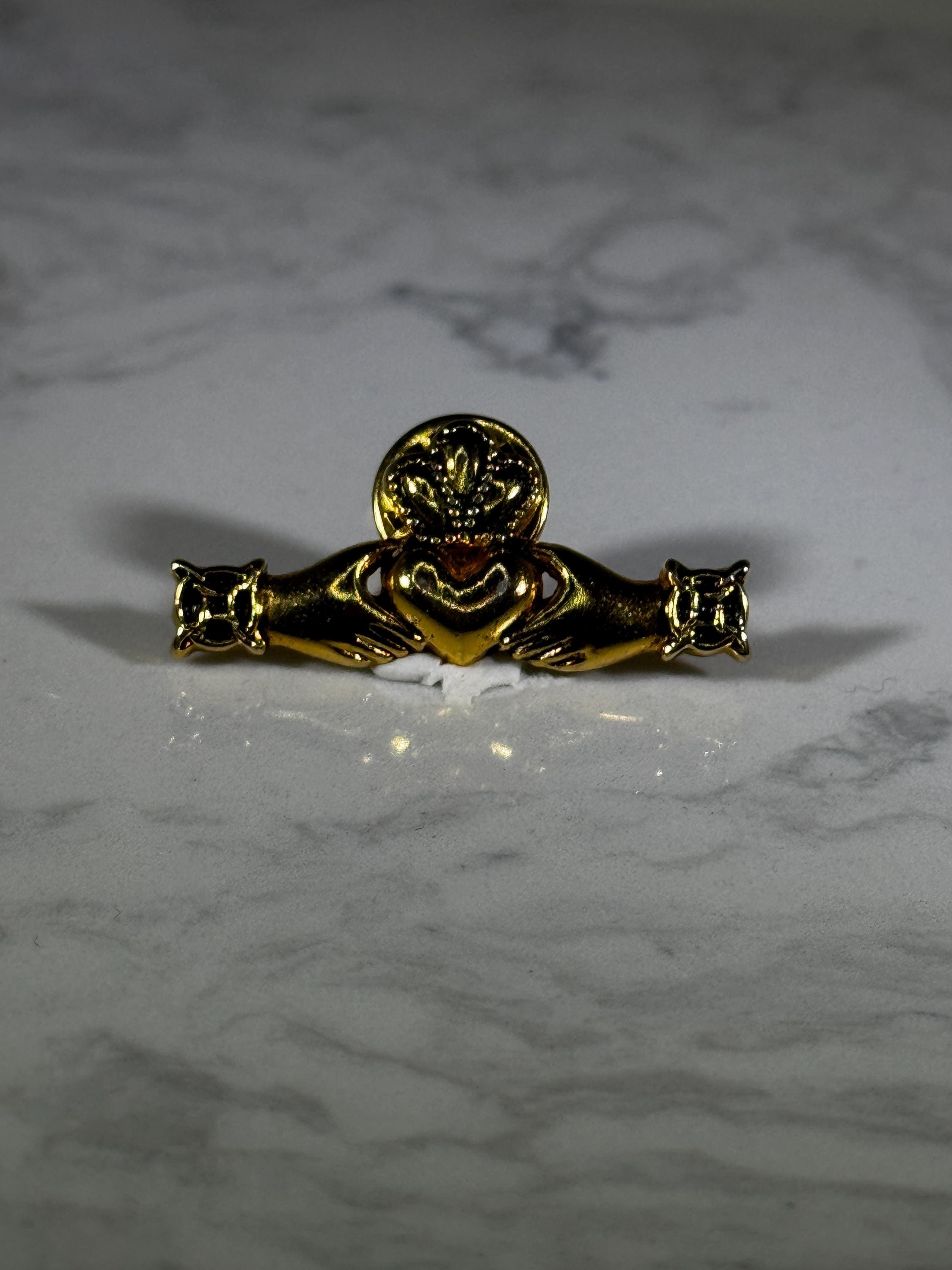 Irish Claddagh Brooch Pin: Gold Tone Finish - Celtic Heritage Accessory