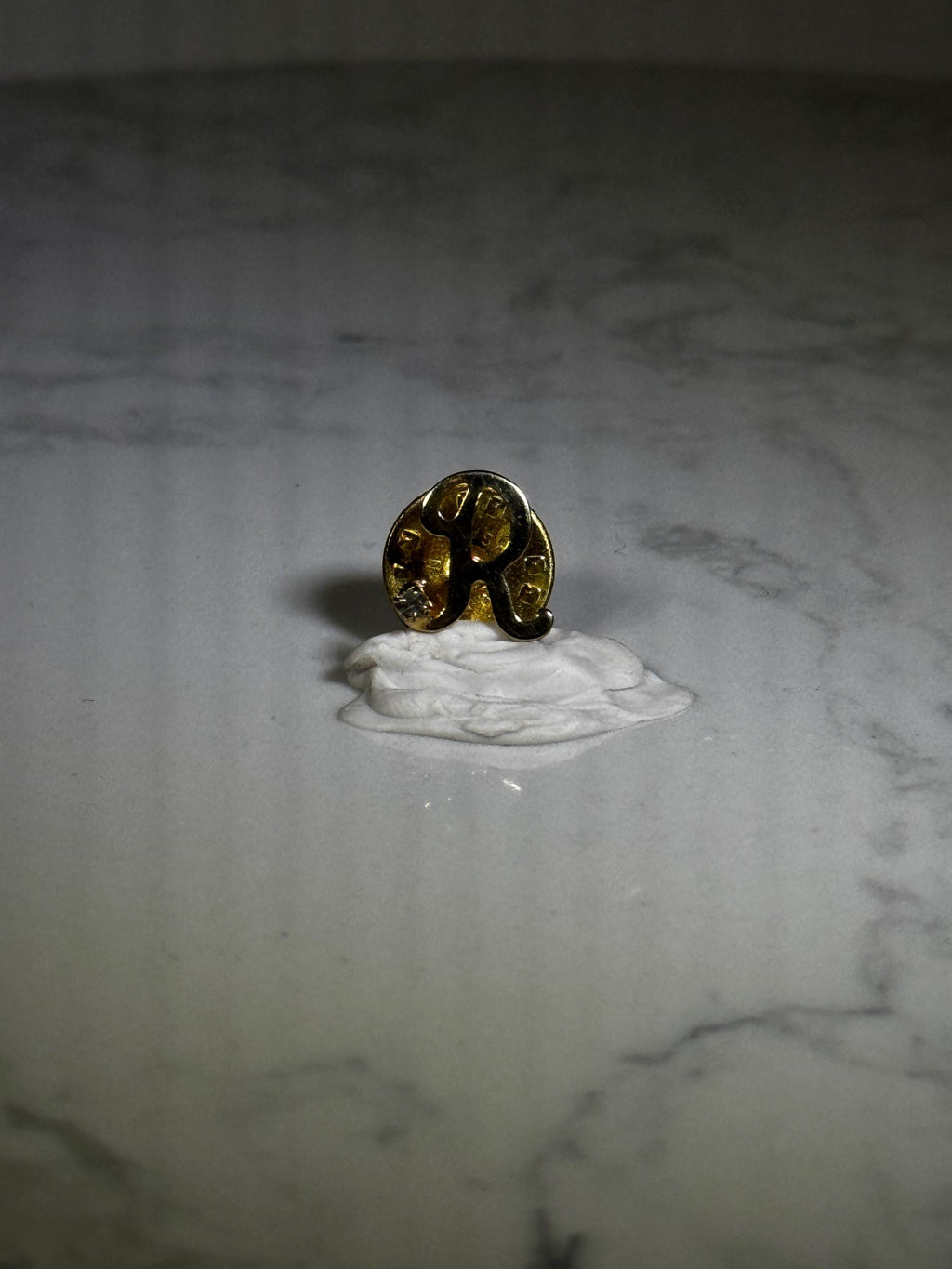 Initial "R" Monogram Pin: Gold Tone Finish - Vintage Style Accessory