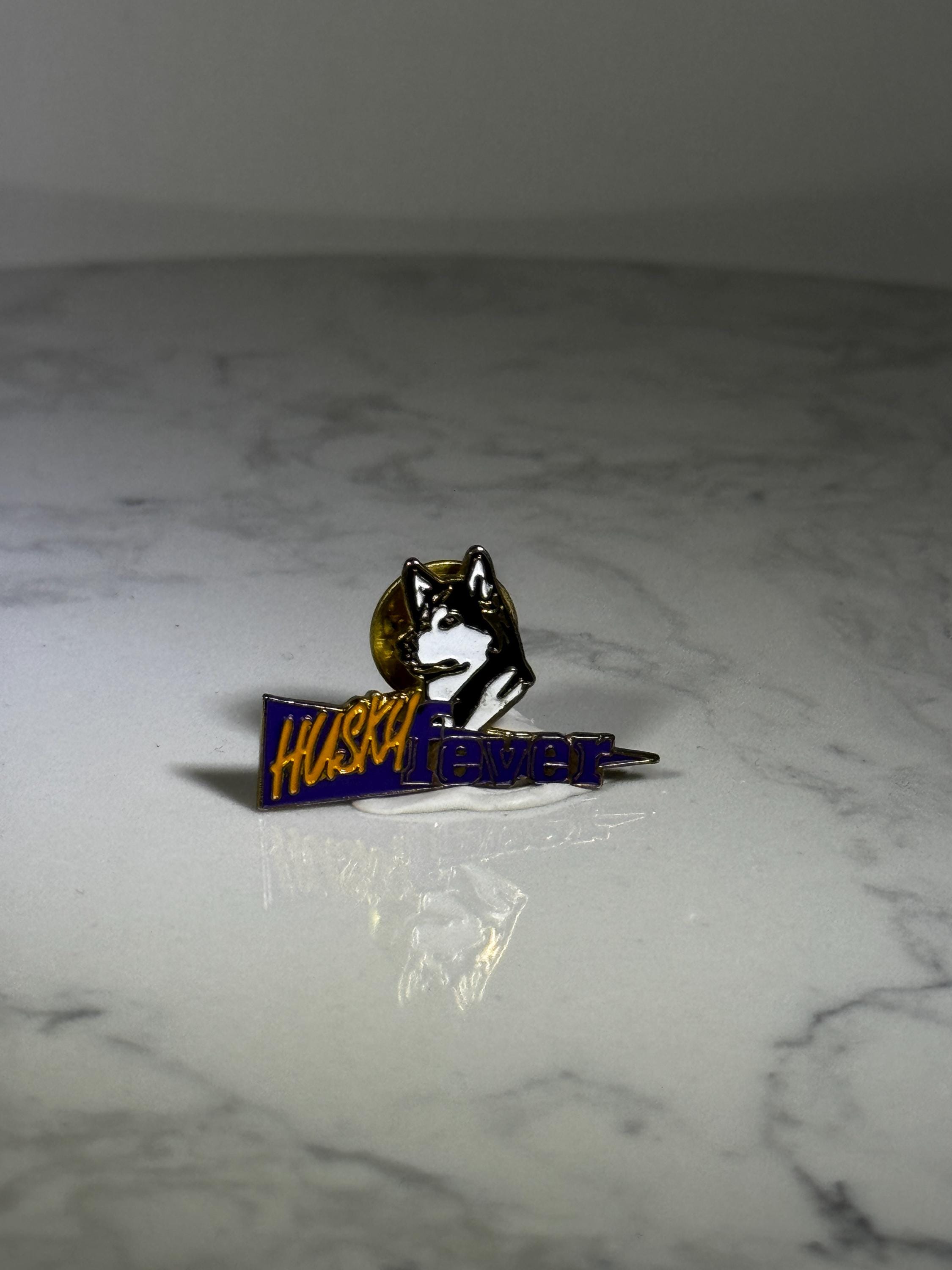 University of Washington Mascott Lapel Pin: Purple & Gold Enamel - Vintage Sports Accessory