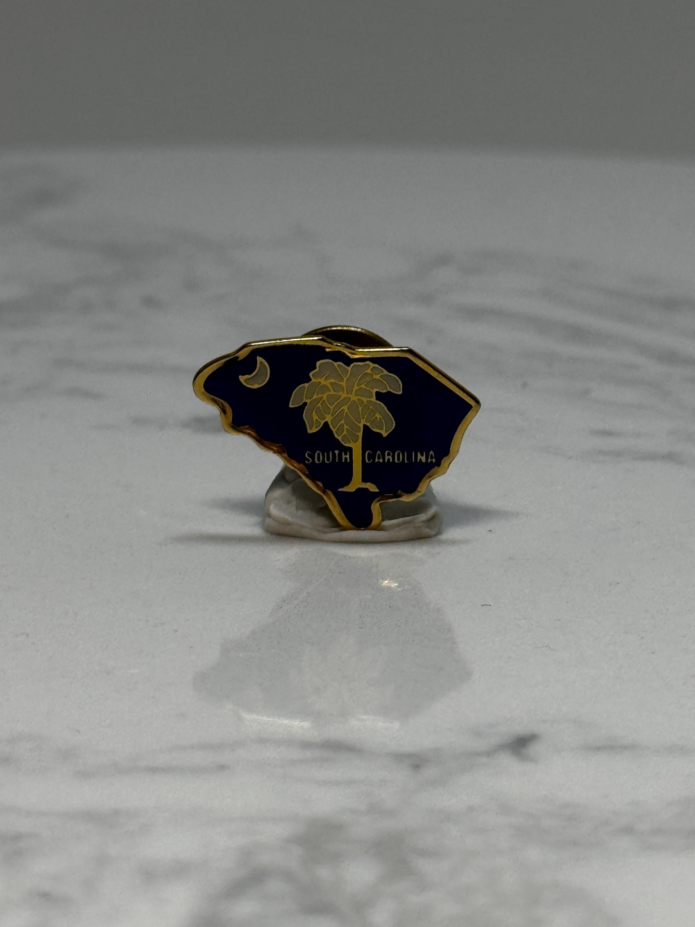 South Carolina State Pin: Navy & Gold Enamel - Travel Souvenir Accessory