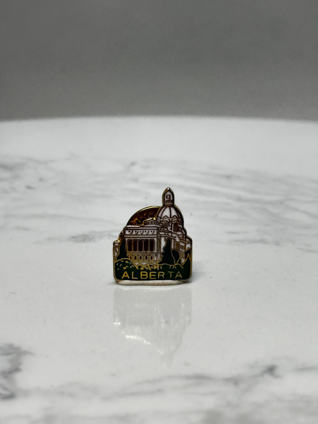 Alberta Landmark Pin: Gold Enamel Finish - Canadian Souvenir Accessory