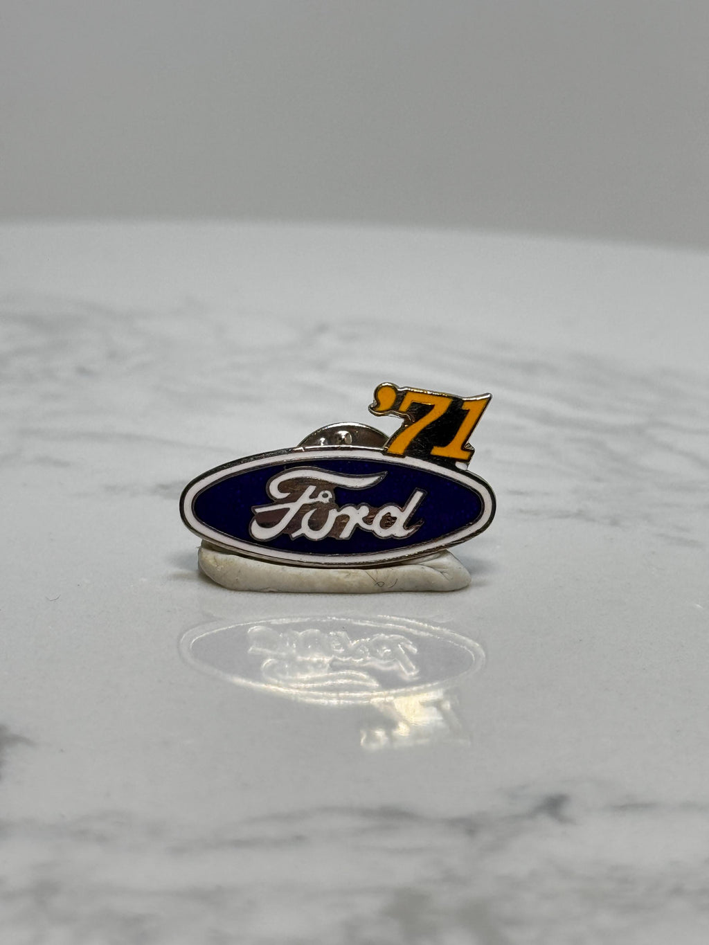 Ford '71 Logo Pin: Blue Enamel Finish - Vintage Auto Accessory