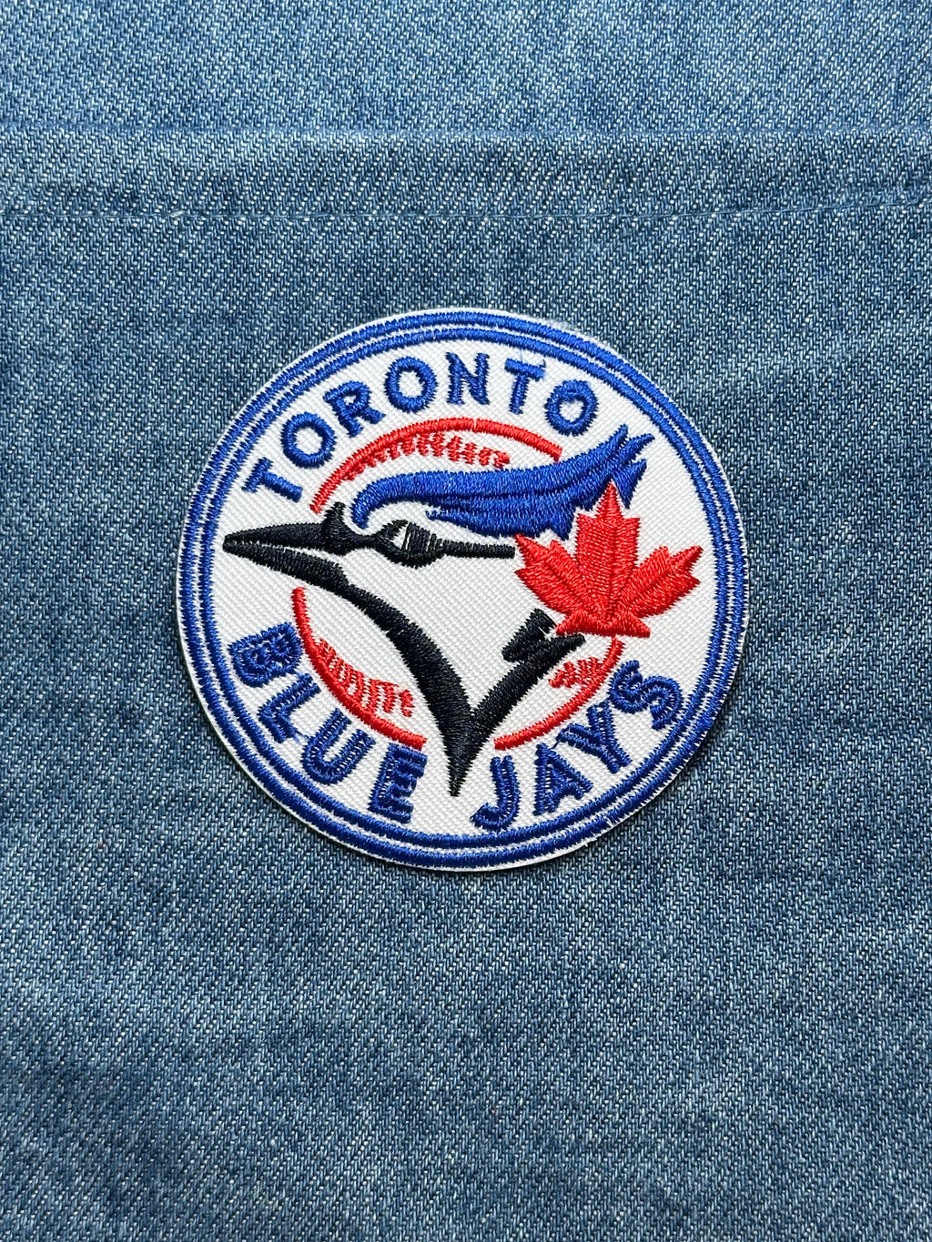 Toronto Blue Jays Collectable Patch: Round Multi-Color - MLB Fan Accessory