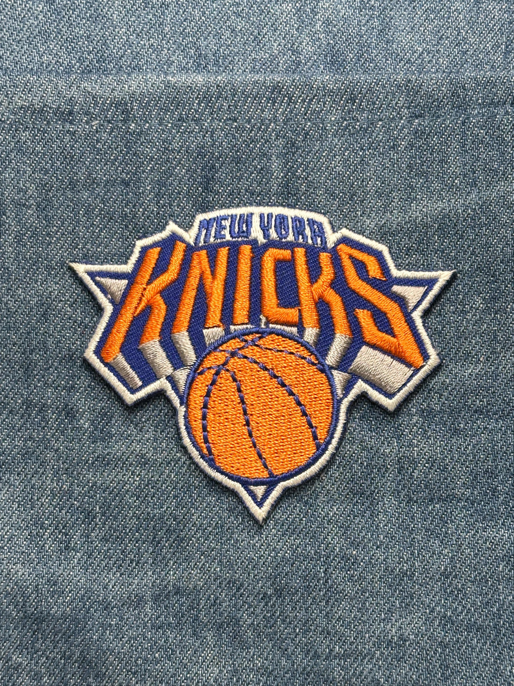 New York Knicks Collectable Patch: Orange & Blue Logo - Sports Accessory