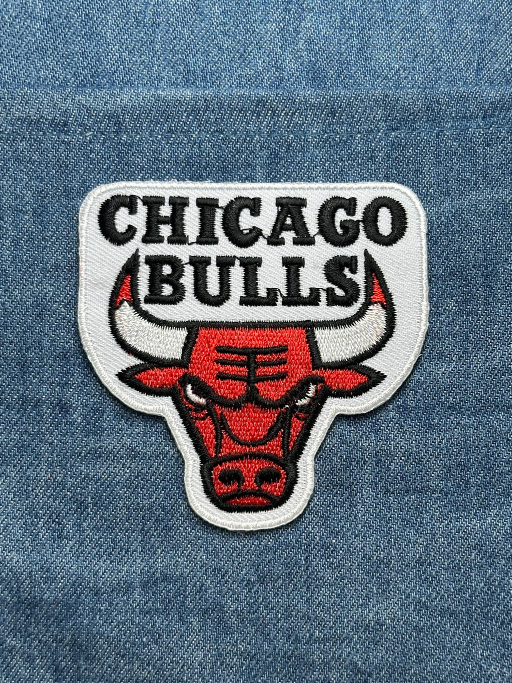 Chicago Bulls Collectable Patch: Red Black White - Sports Accessory