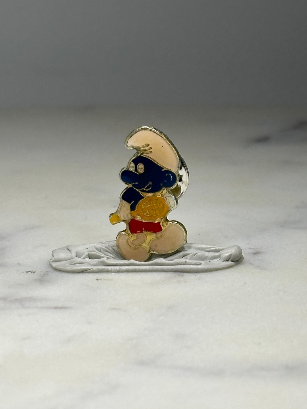 Smurf Tennis Player Enamel Pin: Blue White Gold - 1980s Cartoon Accessory