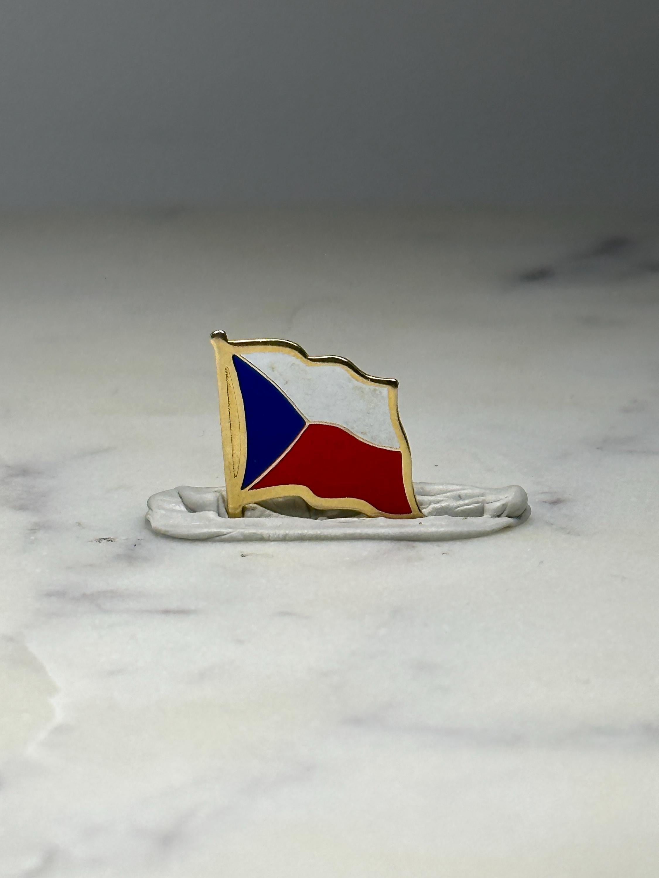 Czech Republic Flag Lapel Pin: Gold Tone Enamel - Patriotic Accessory