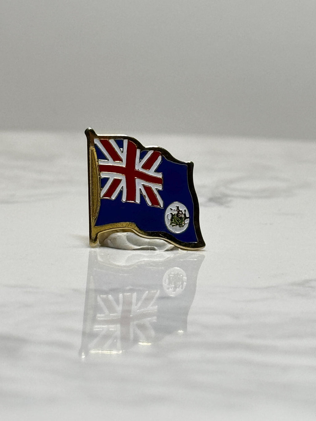 Western Australia Flag Pin: Enamel Gold-Tone - Vintage Souvenir Accessory