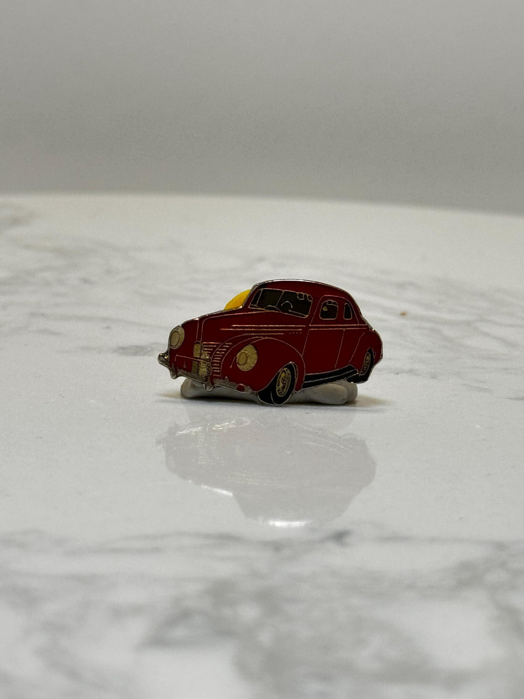 1939 Ford Deluxe Style Pin: Red 1930s Classic Sedan - Enamel Car Pin
