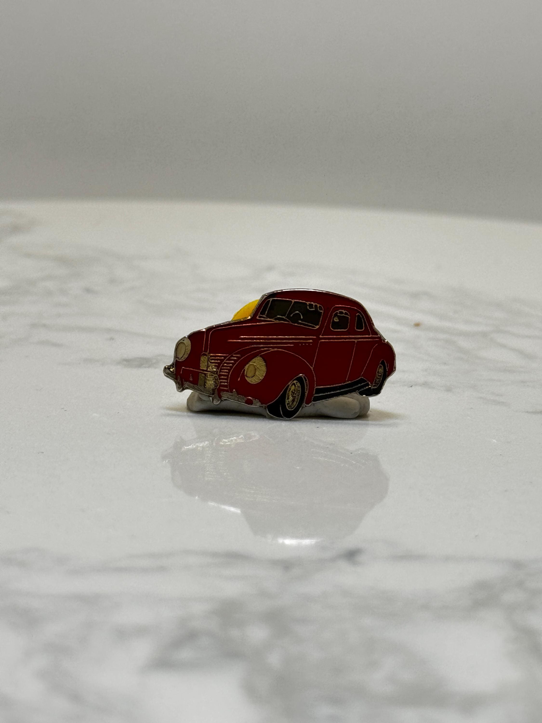 1939 Ford Deluxe Style Pin: Red 1930s Classic Sedan - Enamel Car Pin