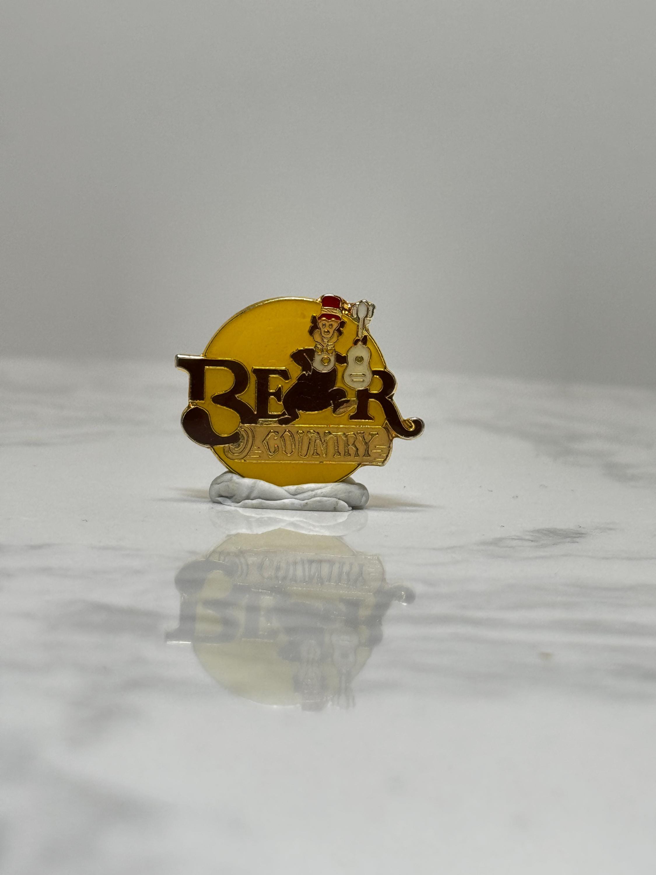 Bear Country Disney Pin: Yellow Enamel - Vintage Park Accessory