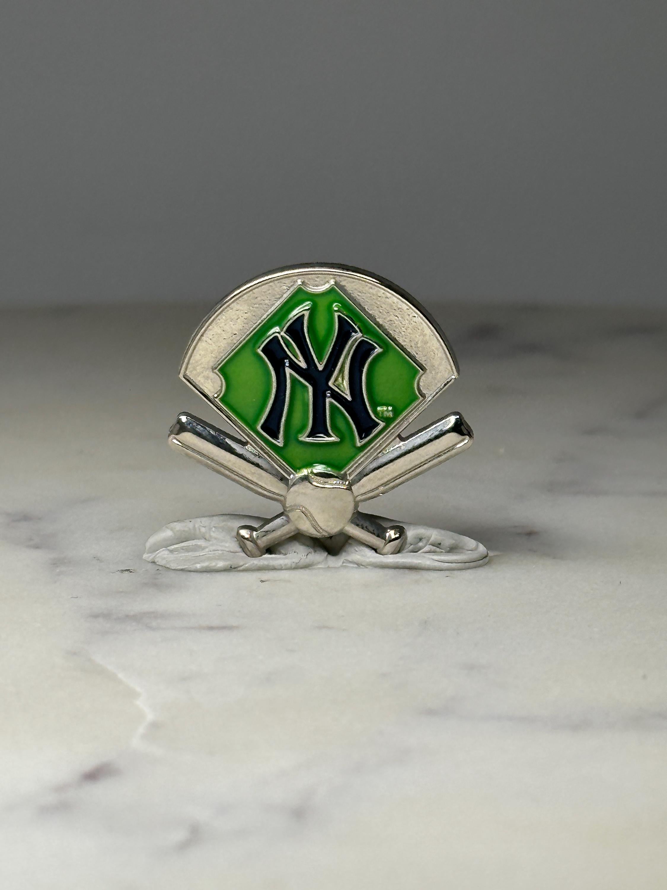New York Yankees Baseball Pin: Green Enamel - MLB Sports Accessory