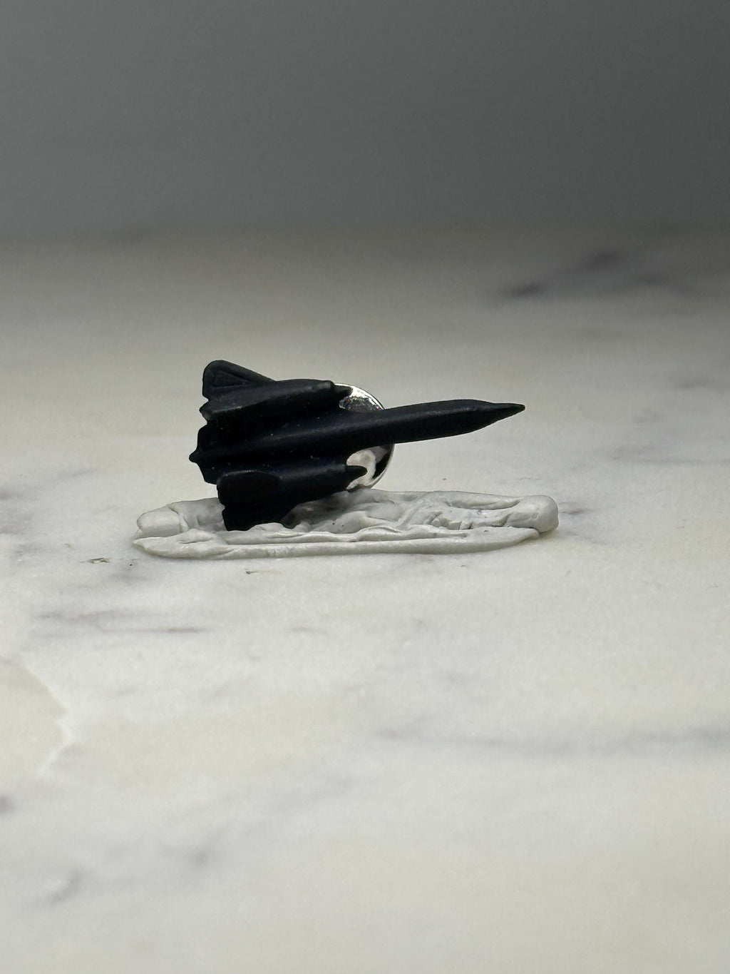 SR-71 Blackbird Jet Pin: Black Metal - Cold War Aviation Accessory