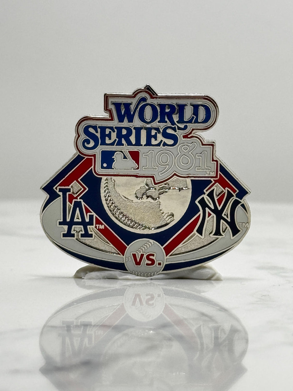 1981 World Series Baseball Pin: Enamel - LA vs NY MLB Classic
