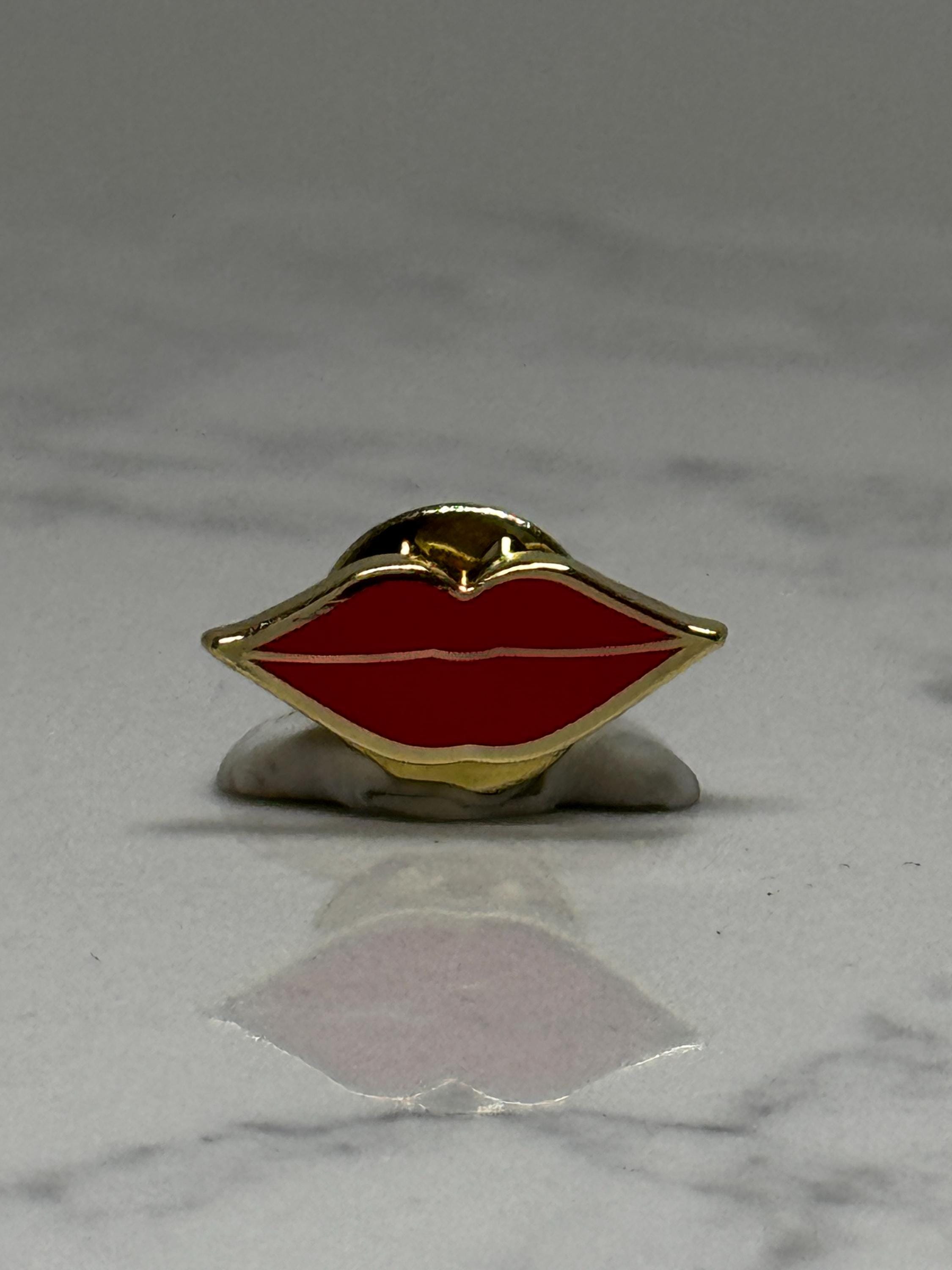 Red Lips Enamel Pin: Gold Tone Finish - Retro Glam Accessory
