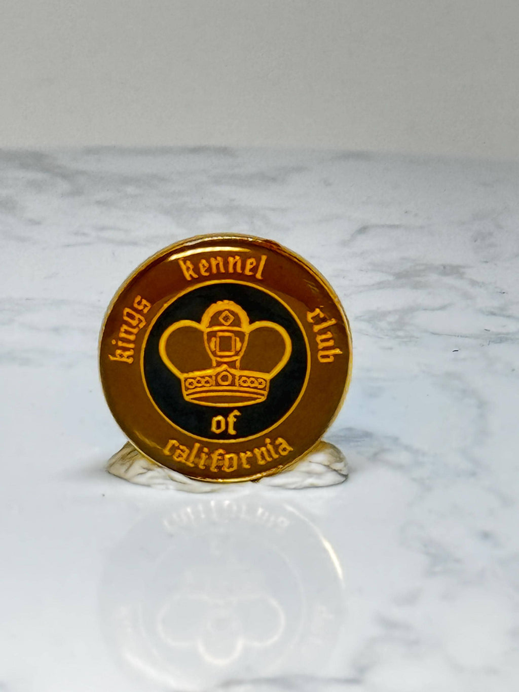Kings Kennel Club Pin: Gold Tone Crown - Dog Club Accessory