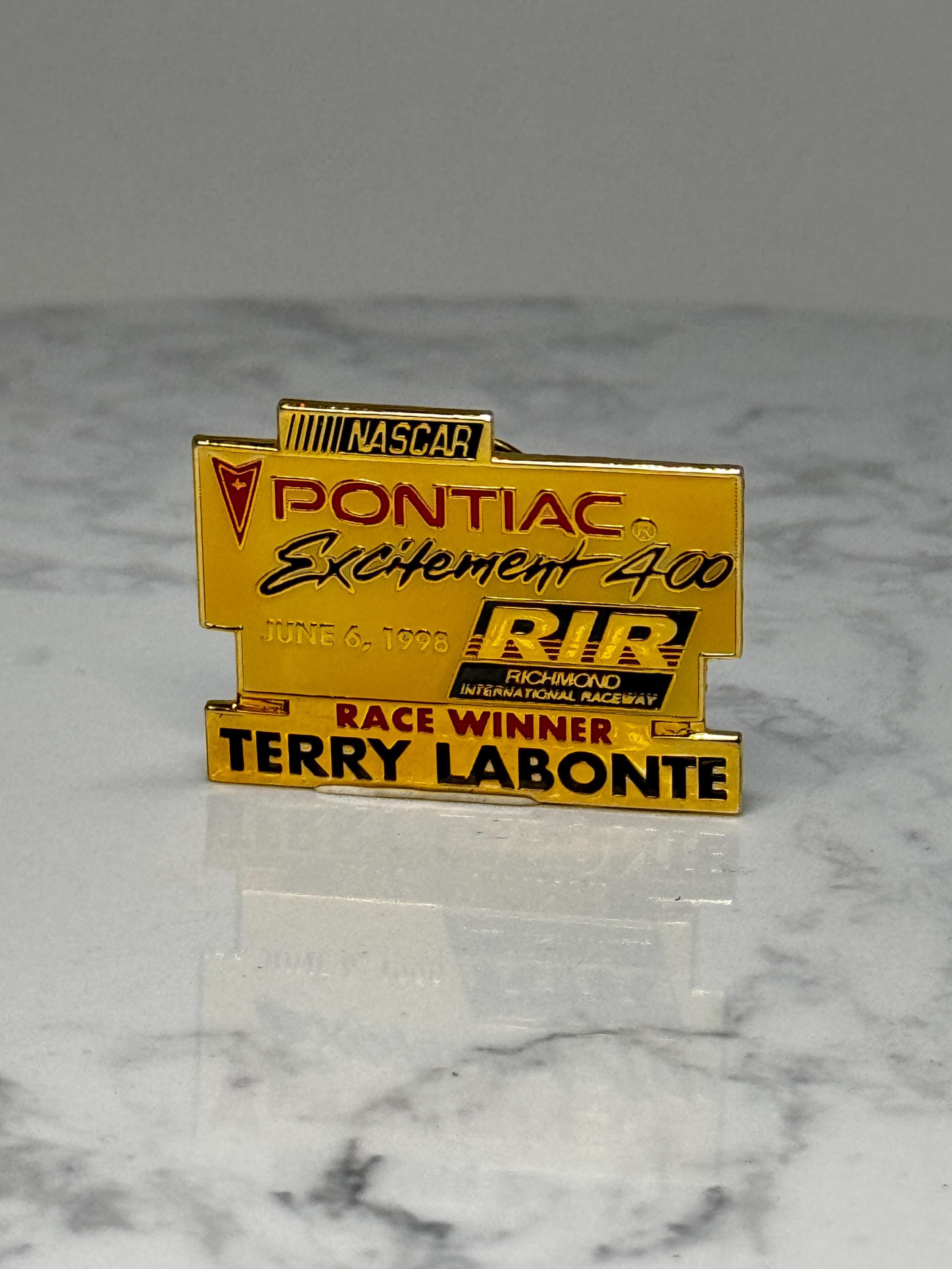 NASCAR Pontiac Excitement 400 Pin: Gold Tone - 1998 RIR Winner