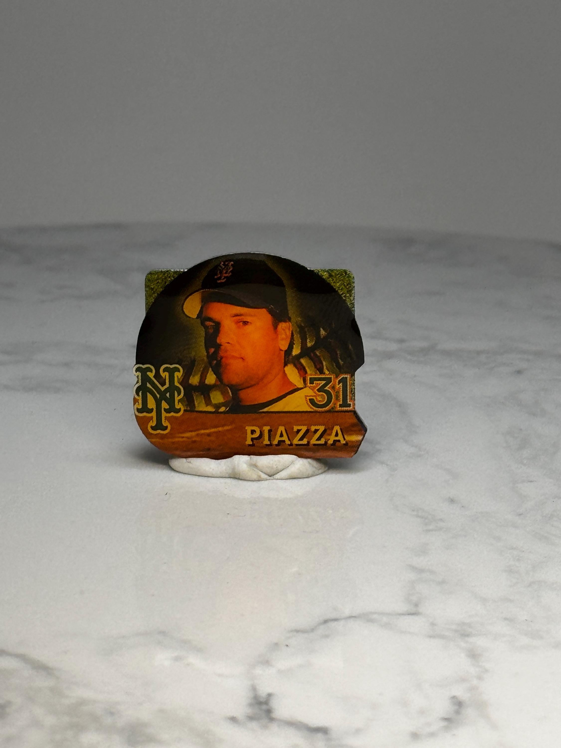New York Mets 31 Piazza Player Pin: Glossy Photo - MLB Sports Accessory