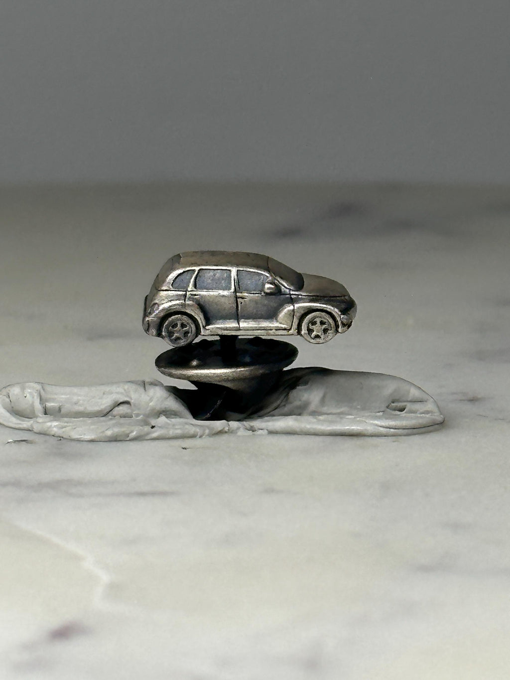 SUV Car Lapel Pin: Silver Tone 3D - Modern Automotive Accessory