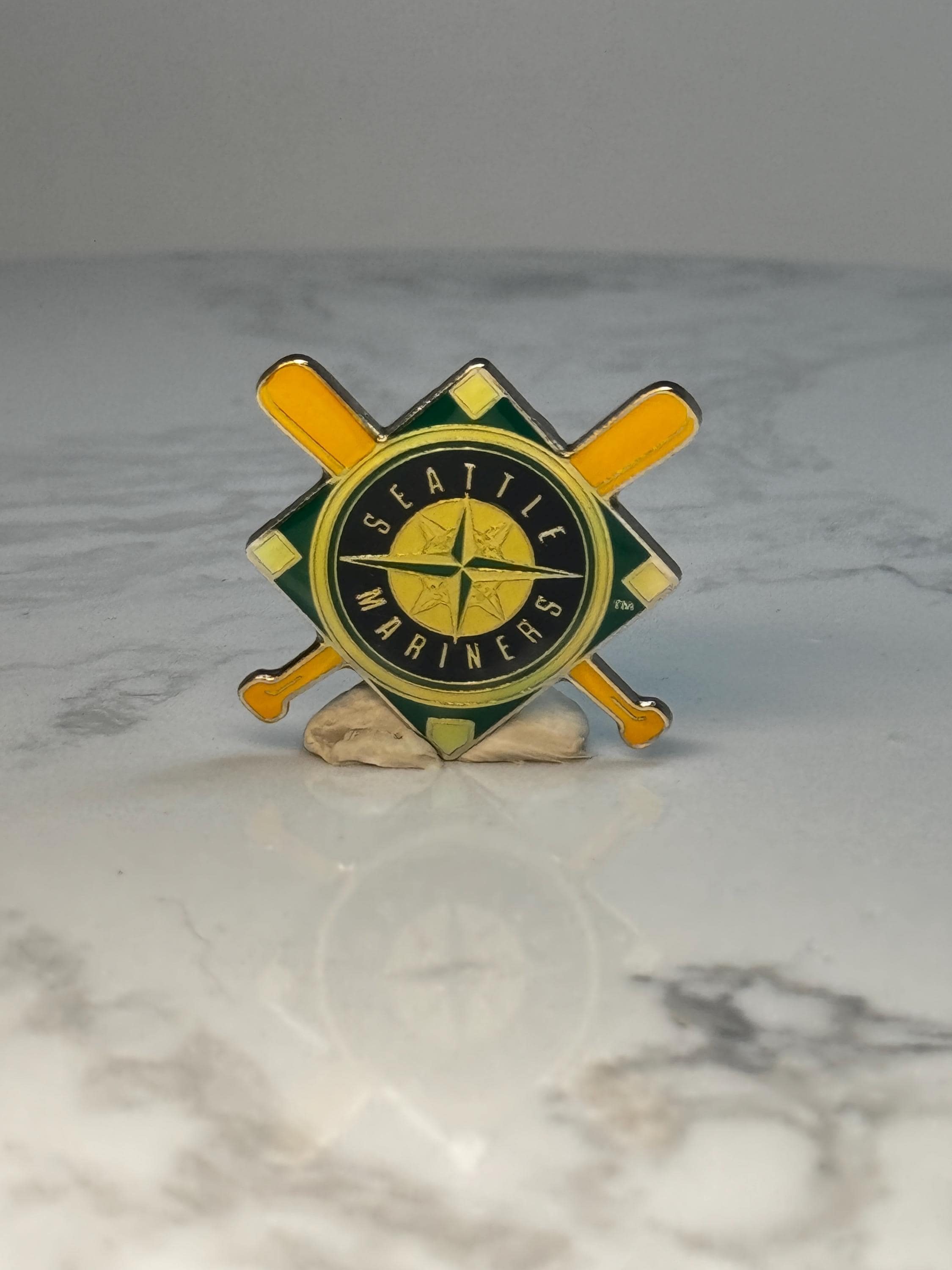 Seattle Mariners Baseball Pin: Green & Gold Enamel - MLB Fan Accessory