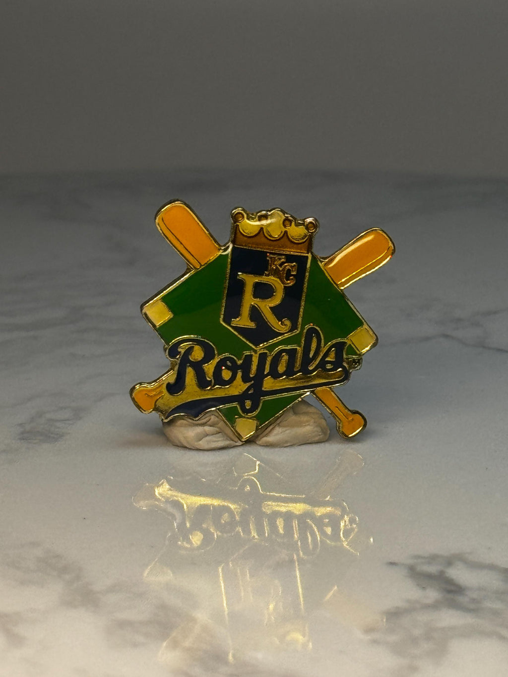 Kansas City Royals Baseball Pin: Gold Tone Enamel - MLB Era Accessory