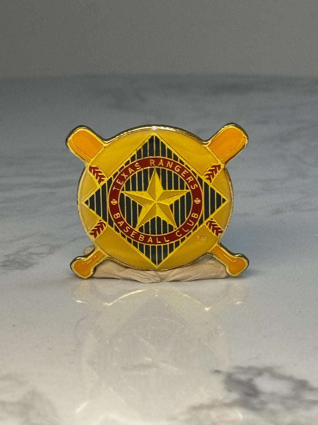 Texas Rangers Baseball Club Pin: Gold Enamel - MLB Sports Accessory