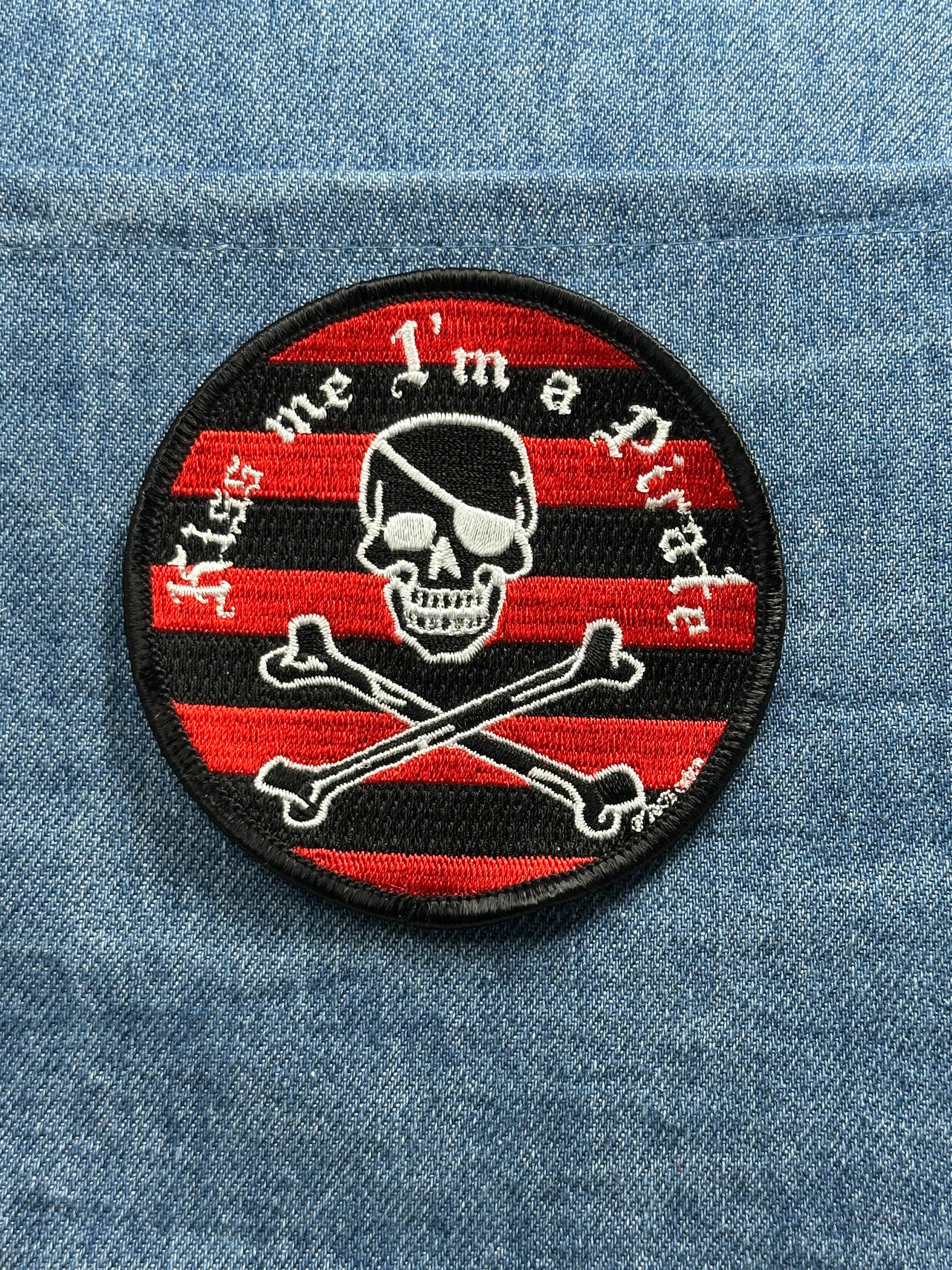 Kiss Me Im a Pirate Patch: Red Black Skull - Novelty Accessory