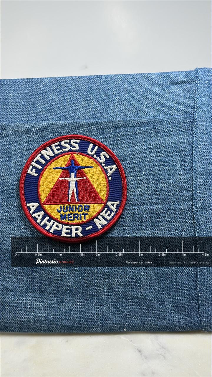 Vintage Fitness USA Junior Merit Patch: AAHPER NDEA - Exercise Program with ruler overlay for size reference