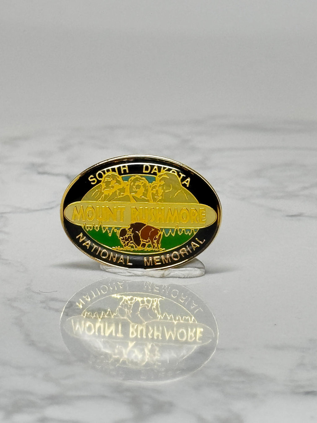 Vintage Mount Rushmore Souvenir Pin: Black & Gold Enamel - National Park Accessory