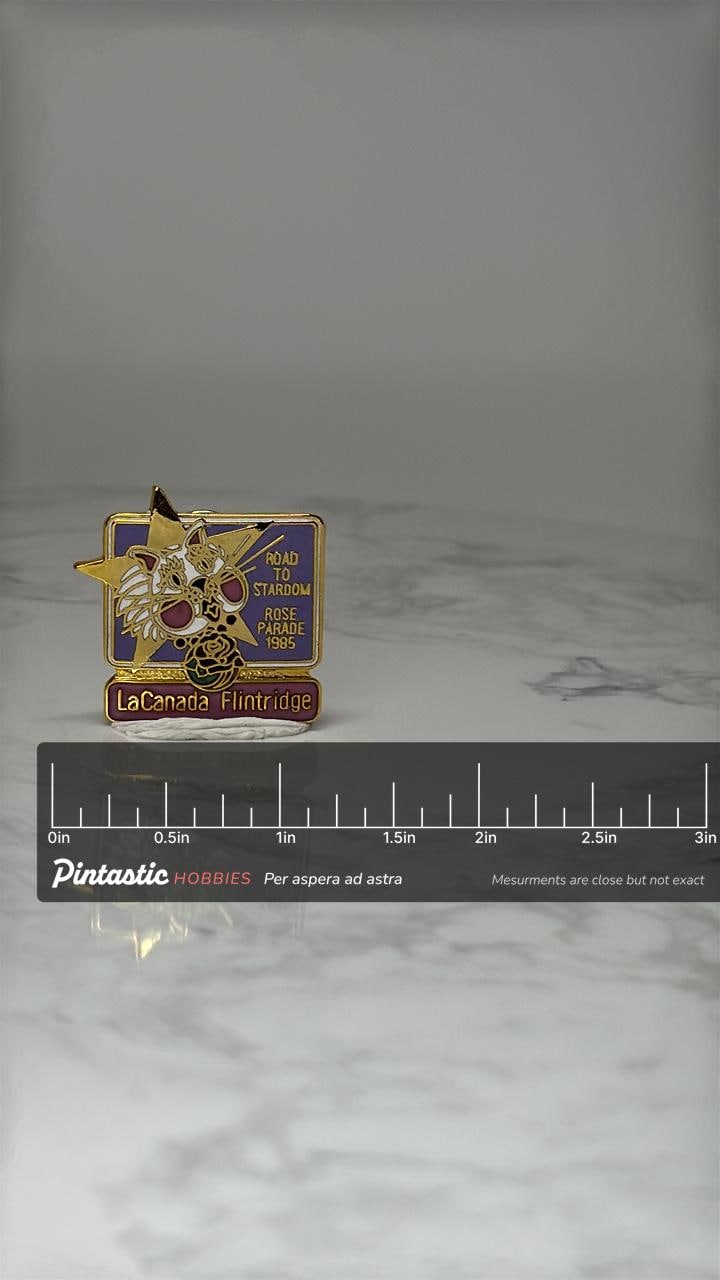 Vintage La Canada Flintridge Pin: Gold Enamel - 1985 Rose Parade with ruler overlay for size reference