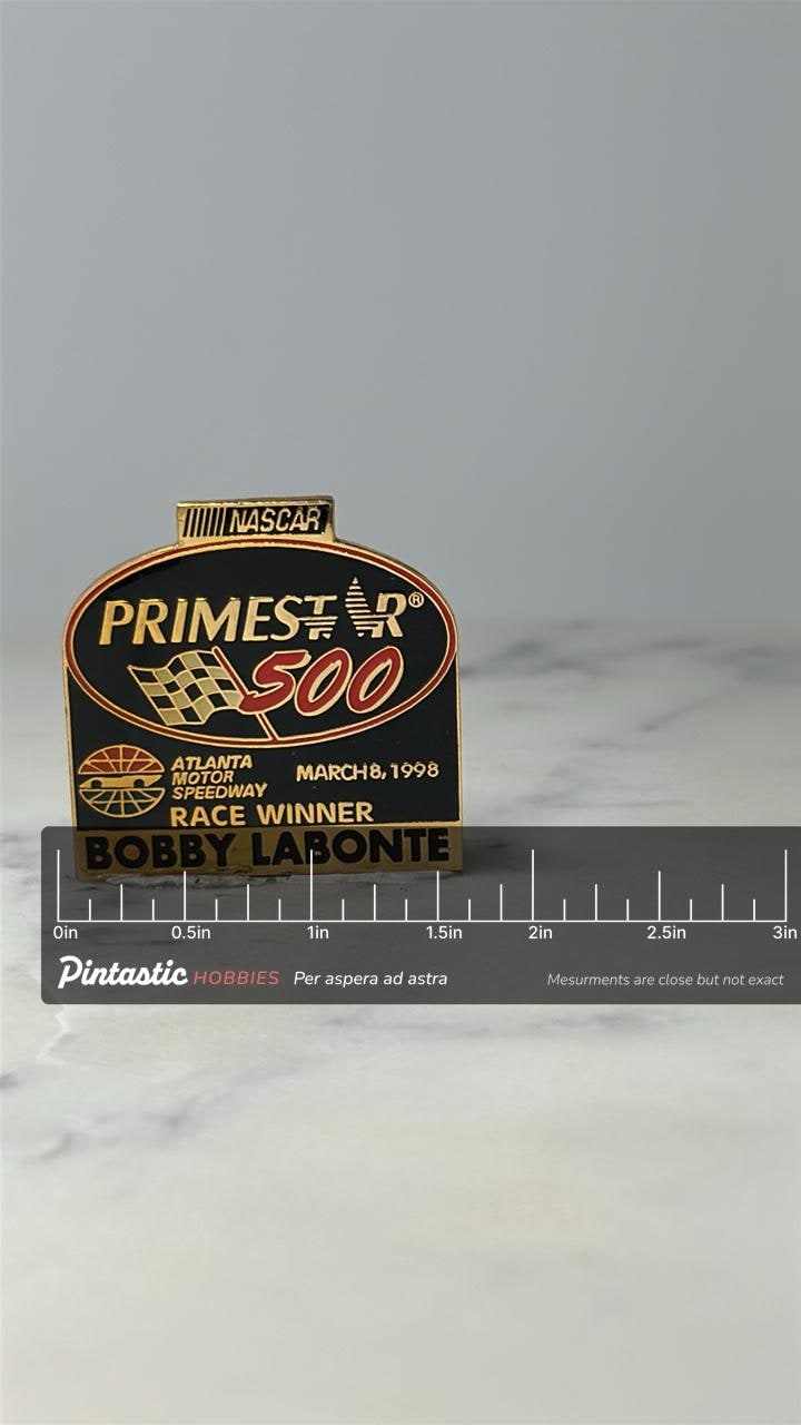 Vintage NASCAR Primestar 500 Pin: Gold Tone - 1998 Race Winner with ruler overlay for size reference